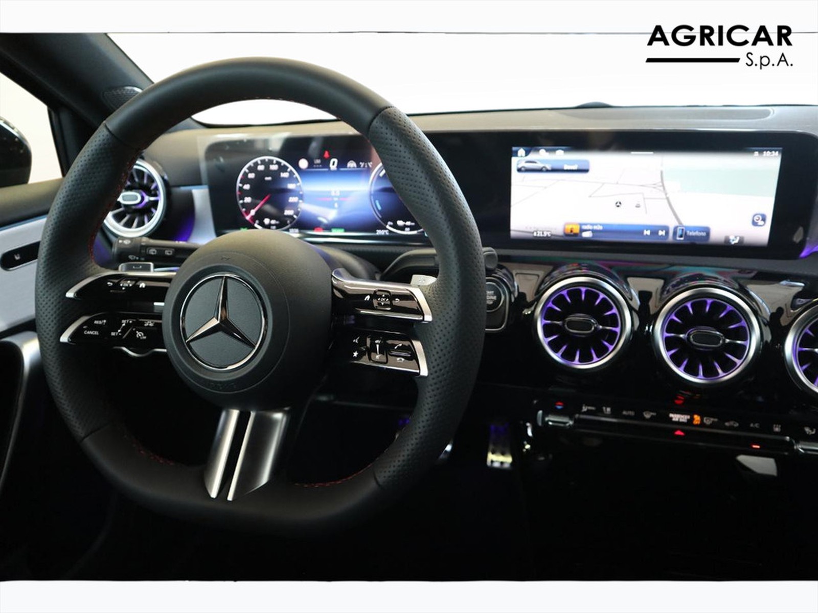 12 - Mercedes Classe A 250 e plug-in-hybrid amg line advanced plus speedshift dct amg 8g