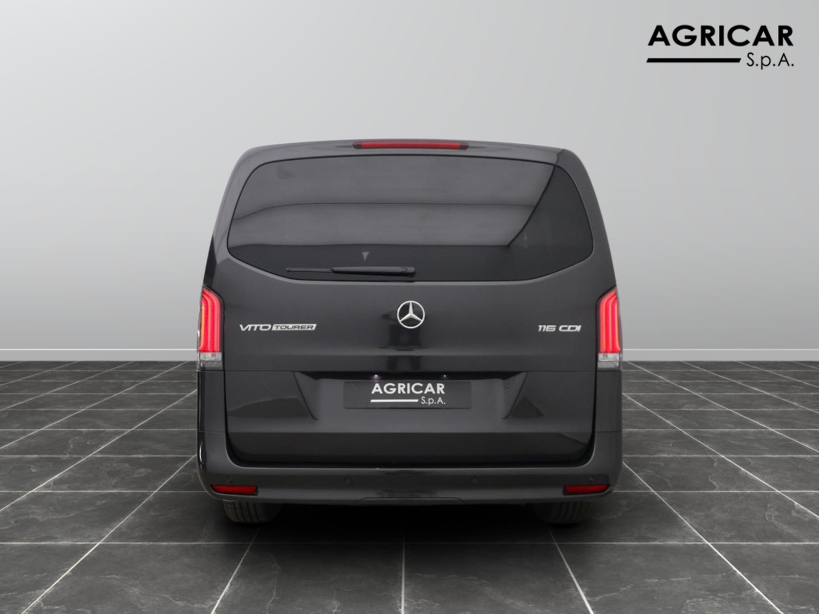 6 - Mercedes Vans Vito 116 cdi long tourer auto my20