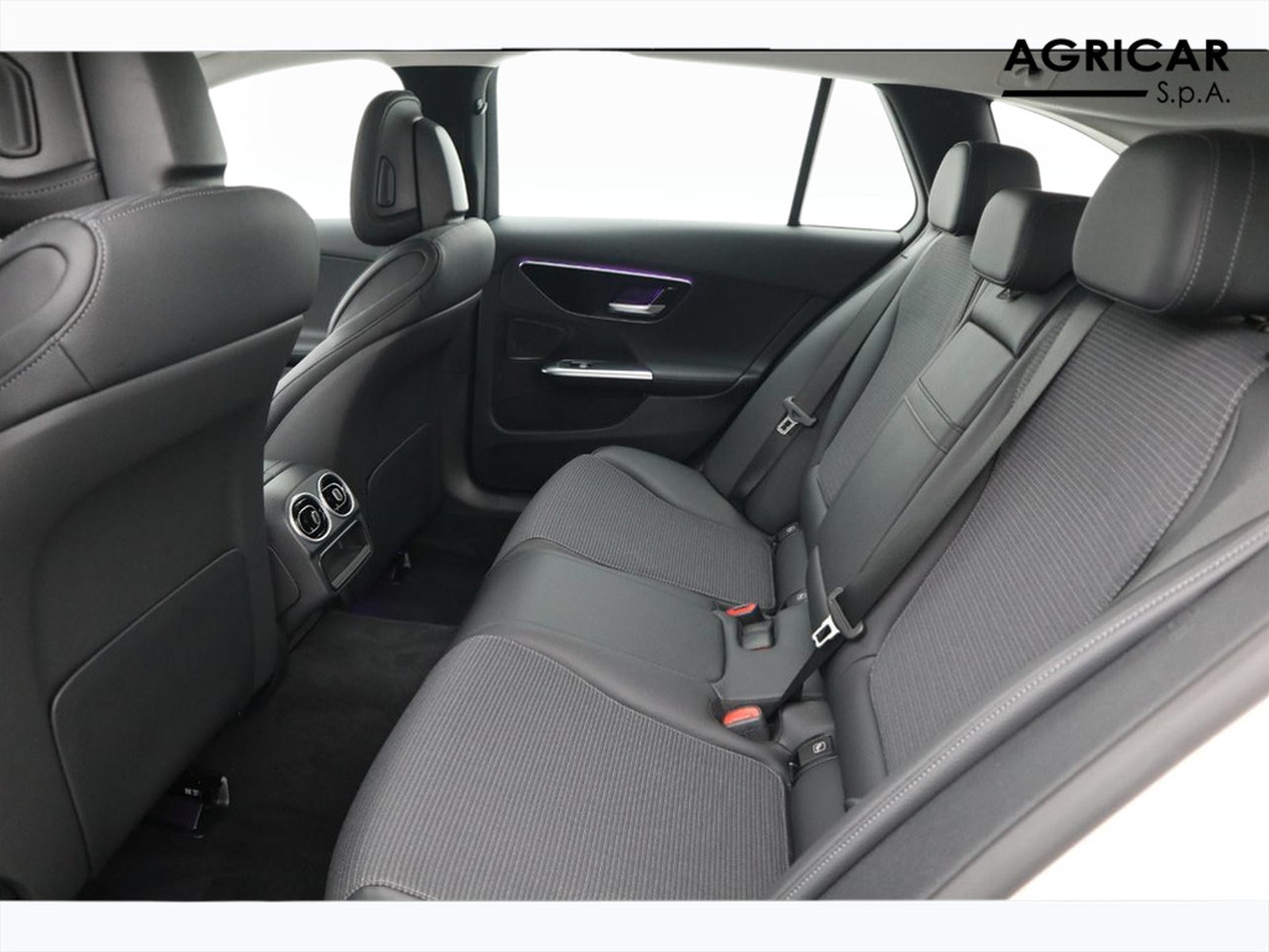 8 - Mercedes Classe C station wagon 200 d mild hybrid advanced 9g-tronic