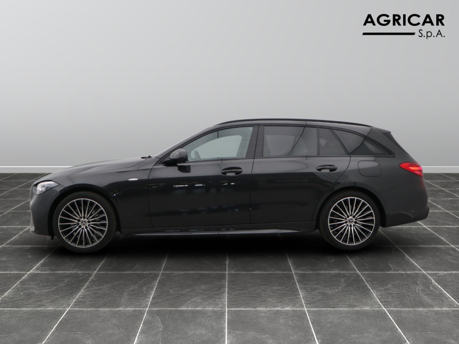 3 - Mercedes Classe C station wagon 300 de plug in hybrid travel edition 4matic 9g-tronic