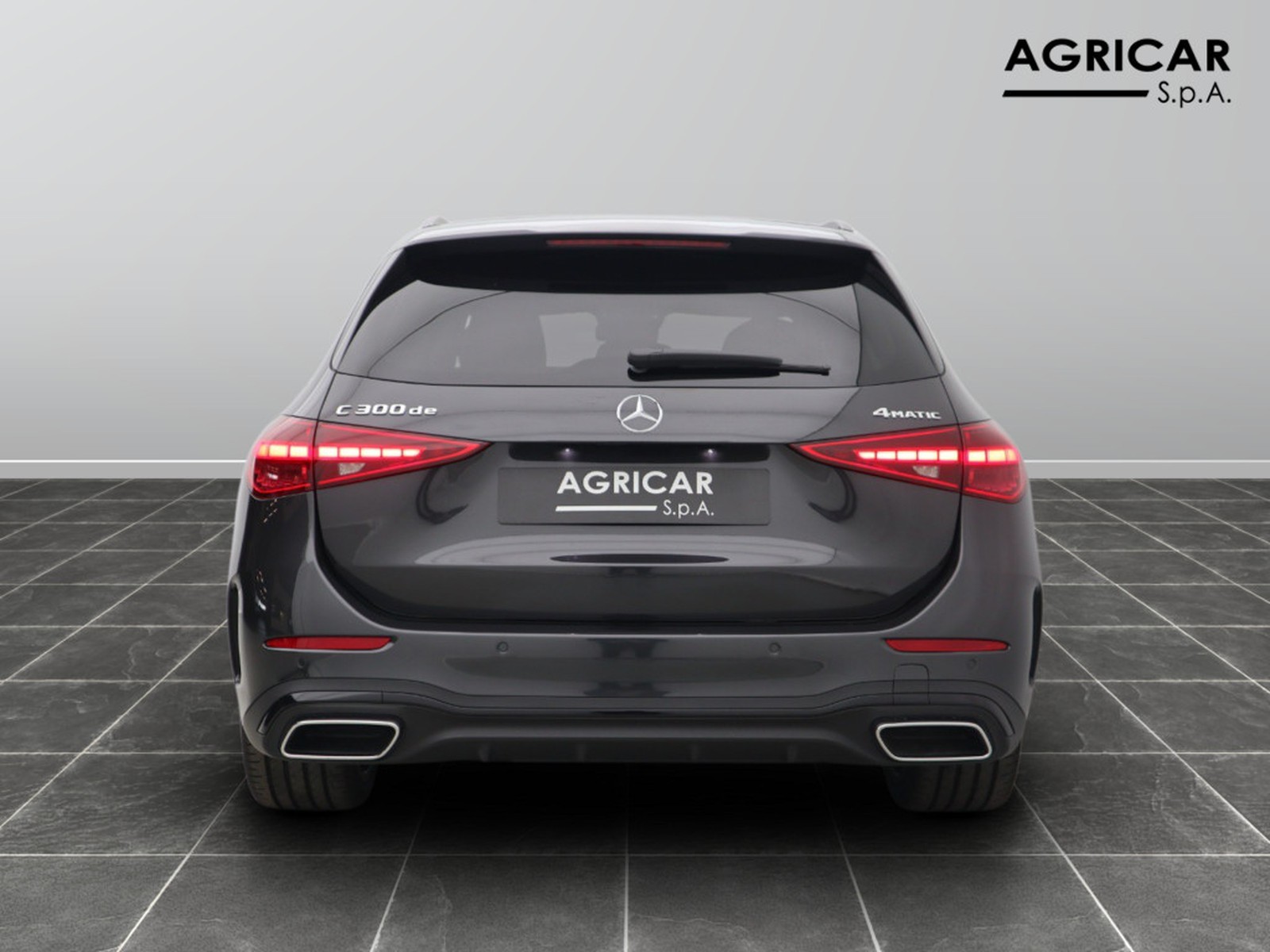 6 - Mercedes Classe C station wagon 300 de plug in hybrid travel edition 4matic 9g-tronic