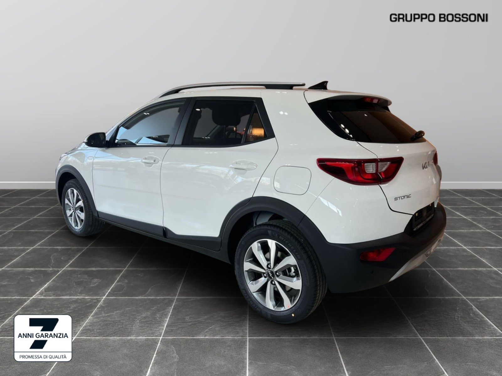 4 - Kia Stonic 1.2 mpi gpl 78cv style special edition