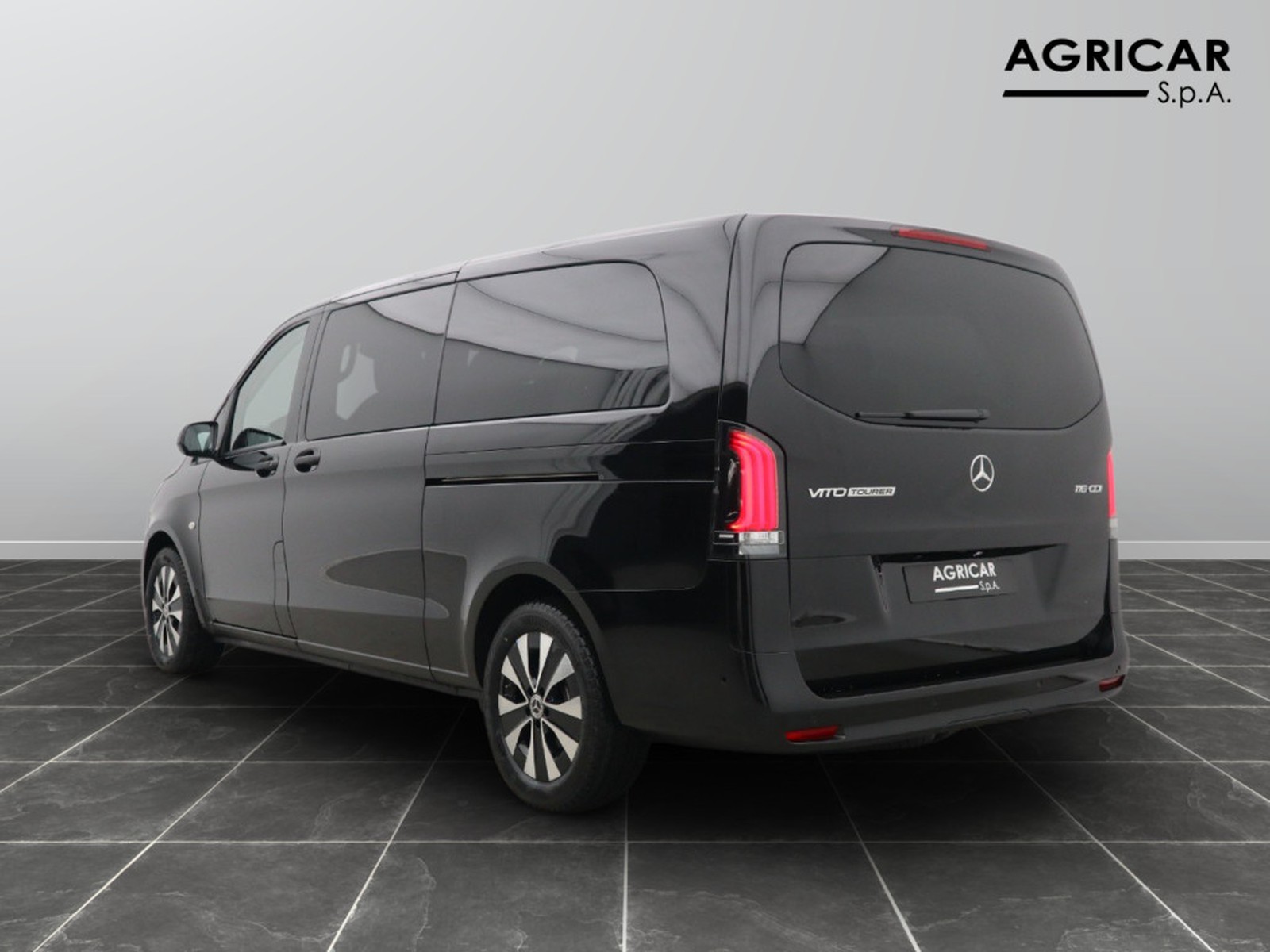 5 - Mercedes Vans Vito 116 cdi extralong tourer select auto my20