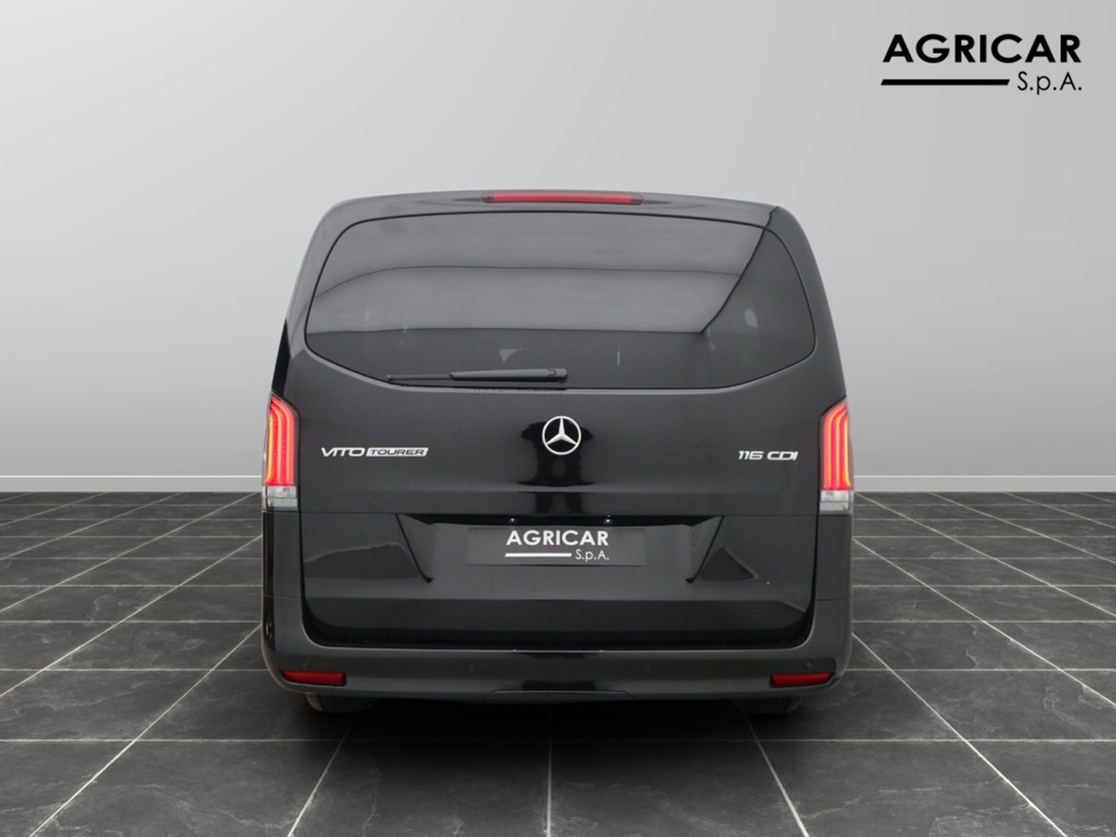 6 - Mercedes Vans Vito 116 cdi extralong tourer select auto my20