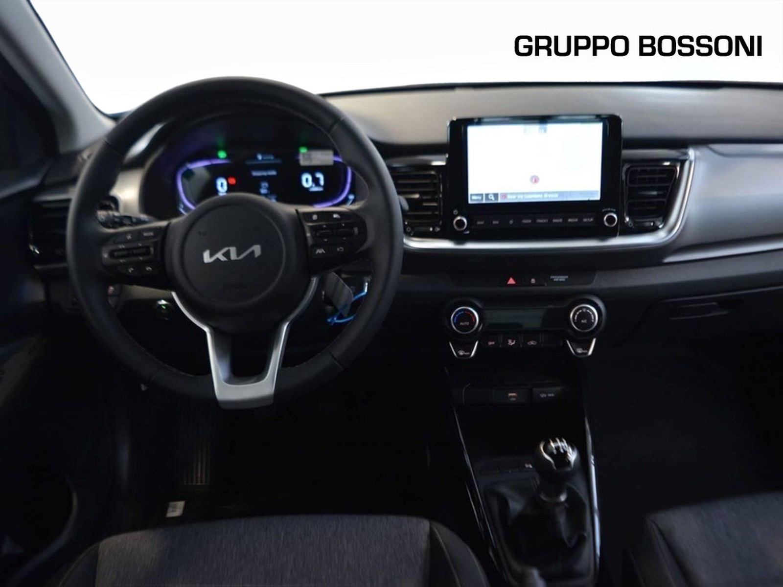 9 - Kia Stonic 1.2 mpi gpl 78cv style special edition