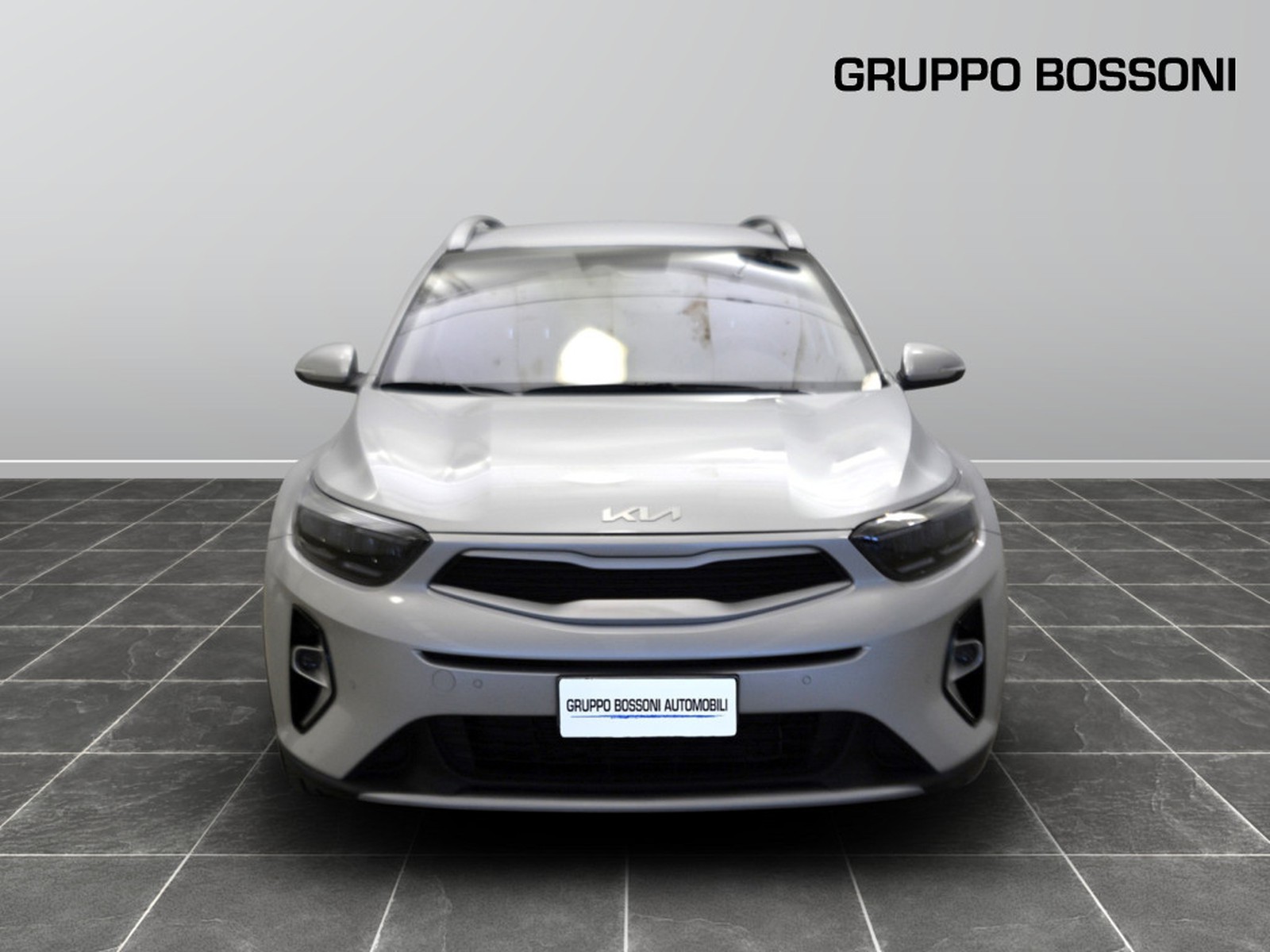 2 - Kia Stonic 1.2 mpi 79cv style