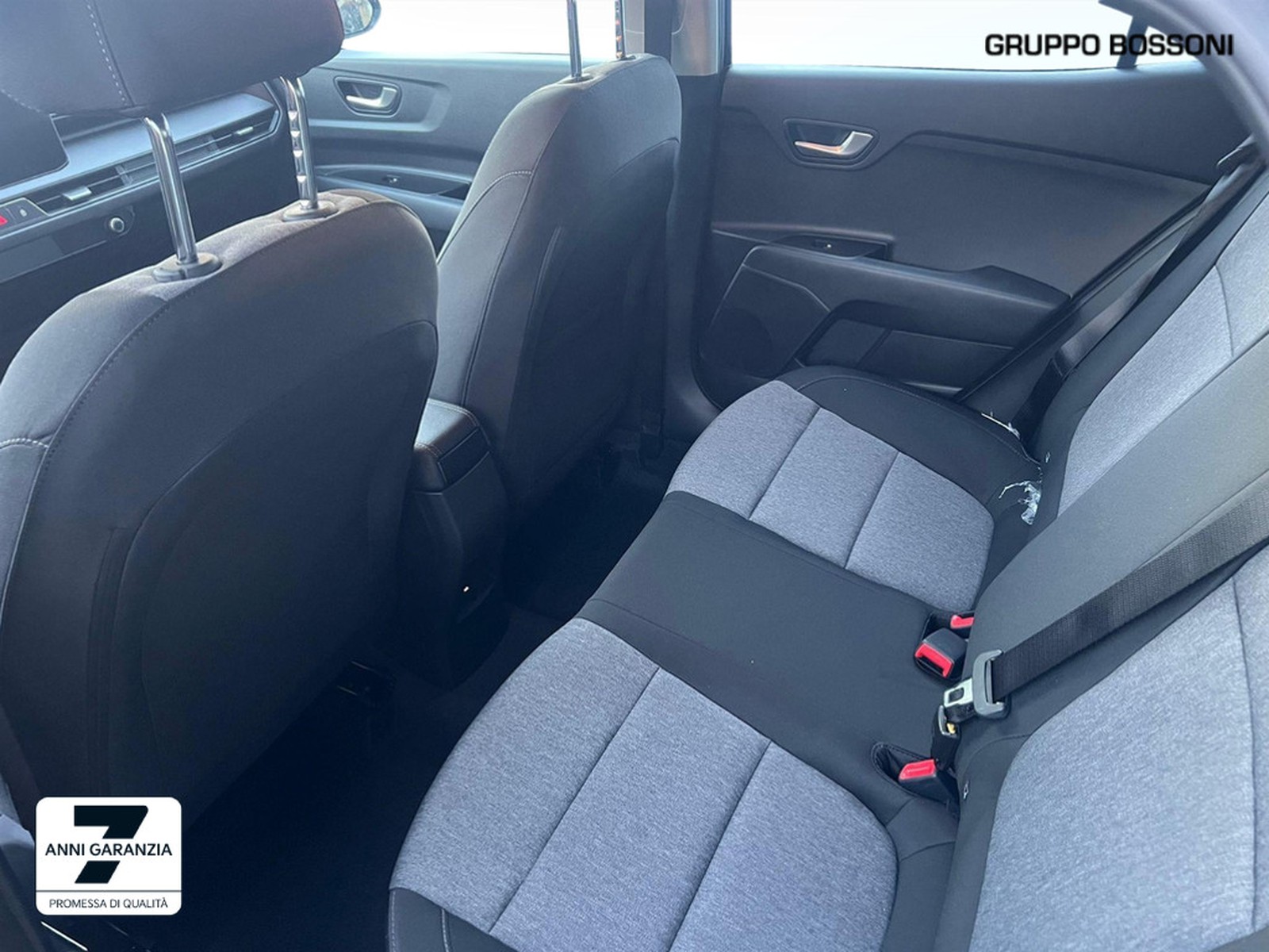 8 - Kia Stonic 1.0 t-gdi urban