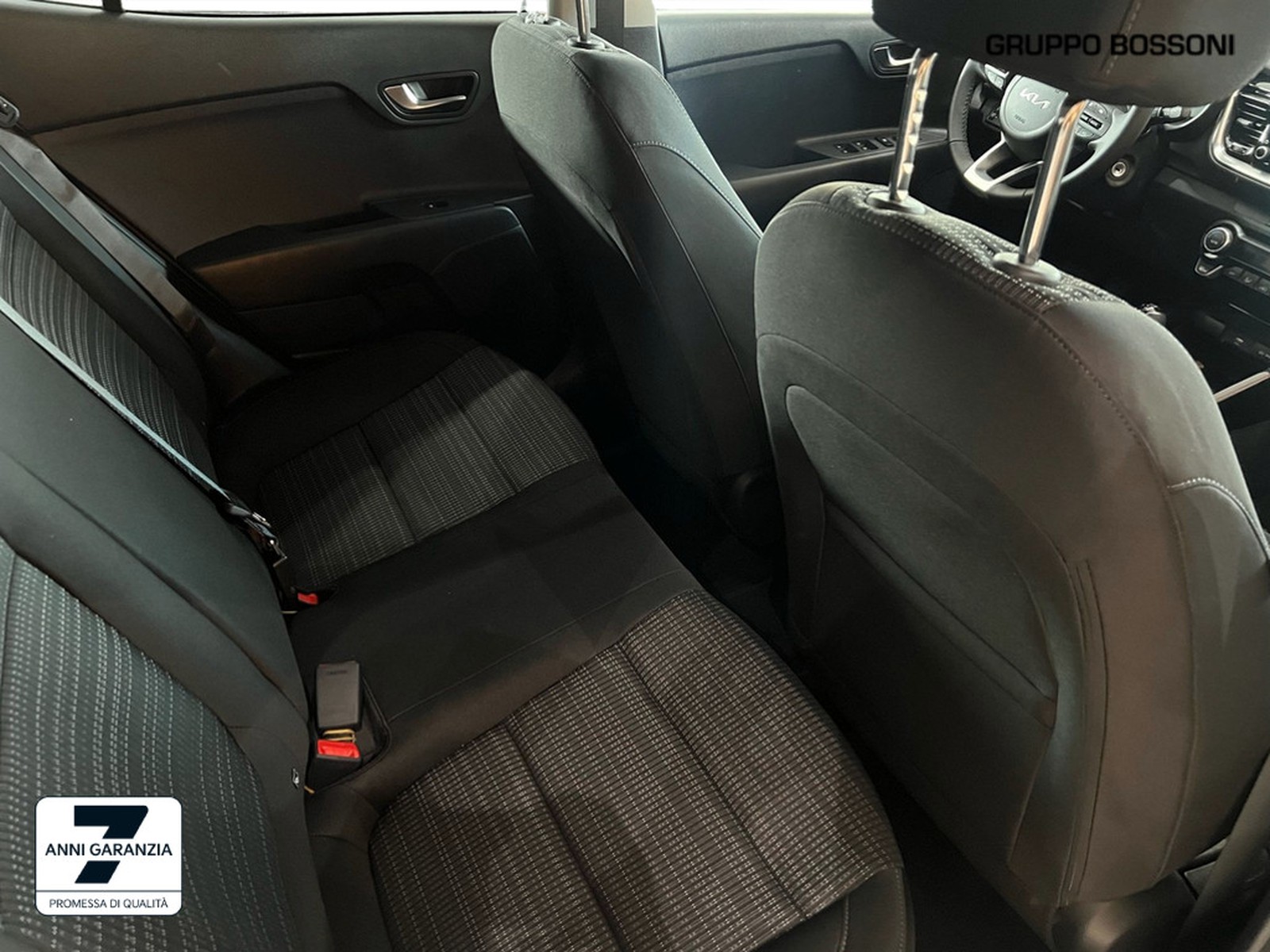 6 - Kia Stonic 1.2 mpi gpl 78cv style special edition