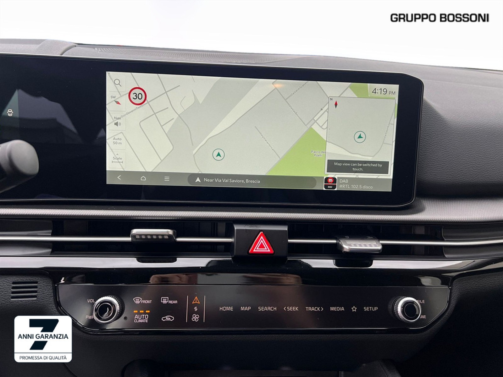 11 - Kia Sportage 1.6 t-gdi hev business 2wd at6