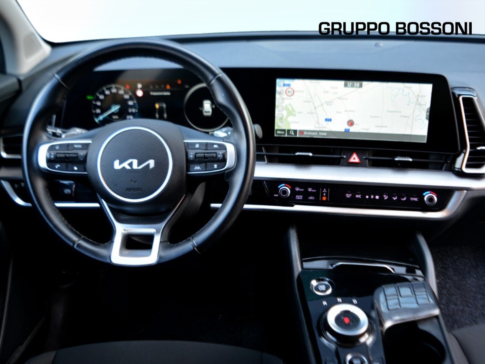 11 - Kia Sportage 1.6 t-gdi hev style at6