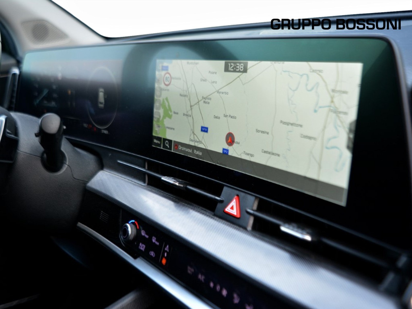 12 - Kia Sportage 1.6 t-gdi hev style at6