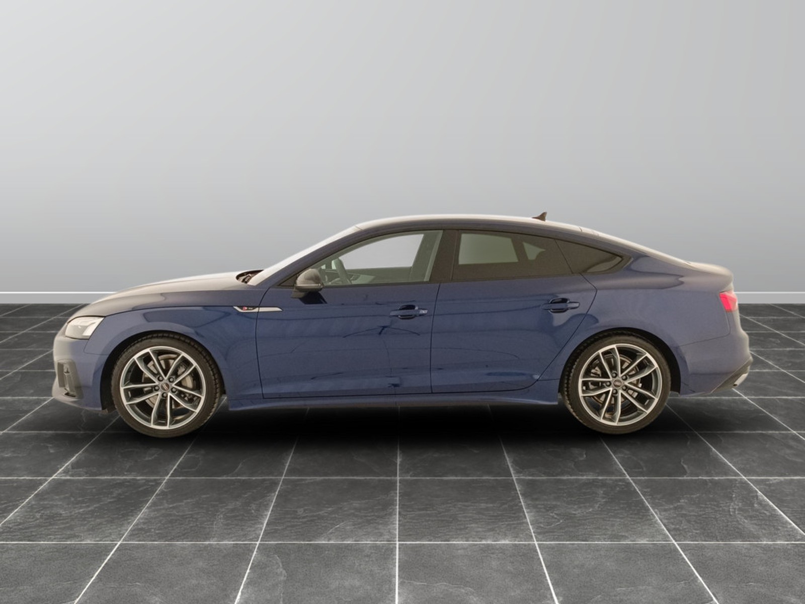 3 - Audi A5 sportback 40 2.0 tdi mhev 204cv s line edition s tronic