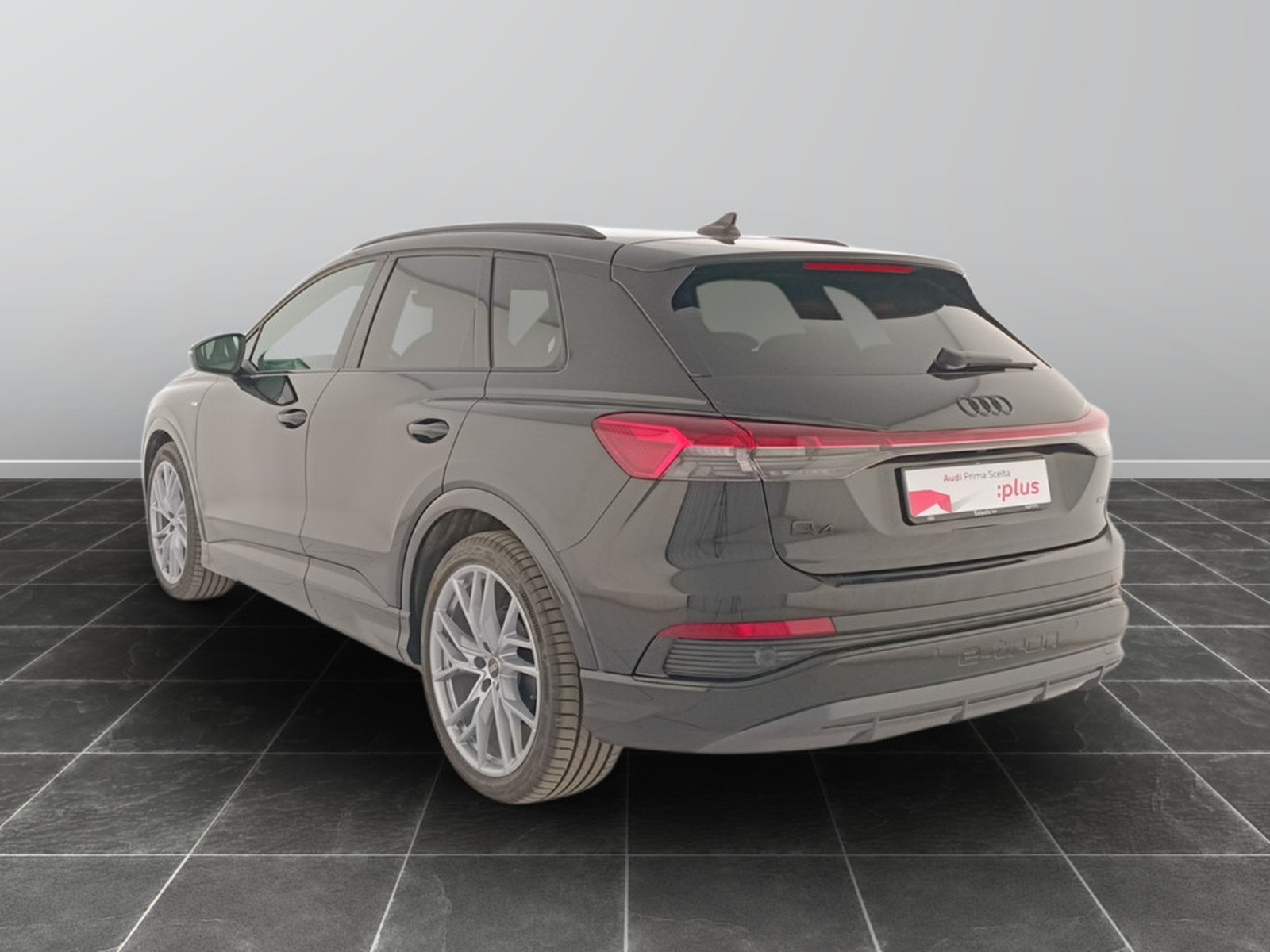 4 - Audi Q4 e-tron 45 s line edition quattro