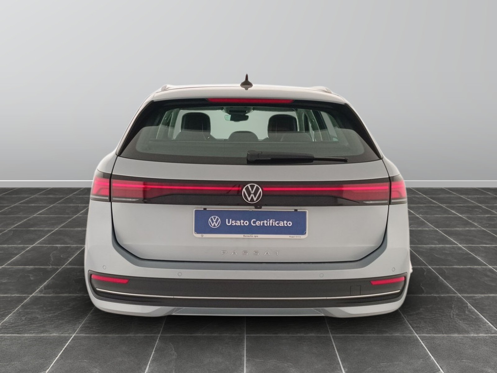 5 - Volkswagen Passat 2.0 tdi scr evo 150cv business dsg