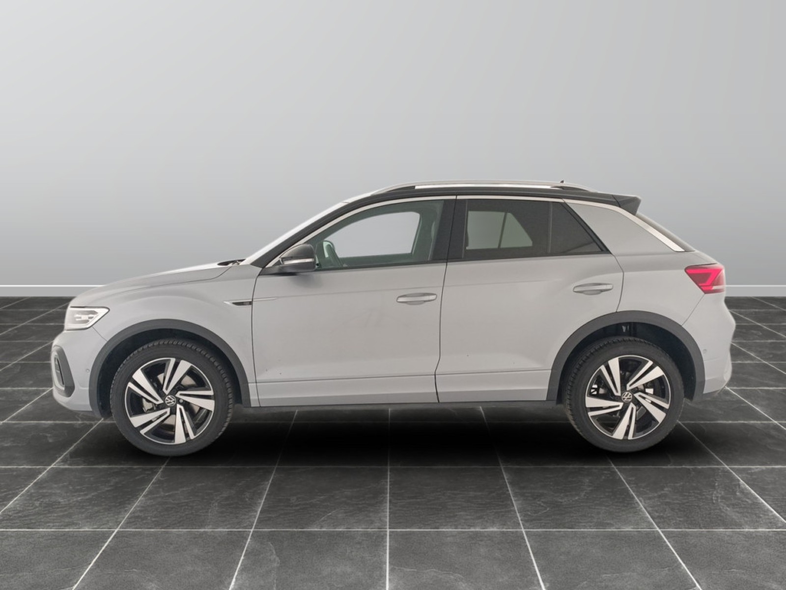 3 - Volkswagen T-Roc 2.0 tdi scr 150cv r line dsg