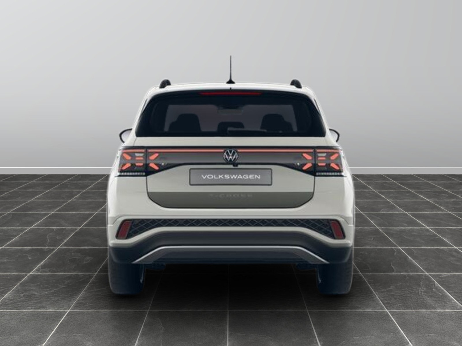 2 - Volkswagen T-Cross 1.0 tsi 115cv r-line plus