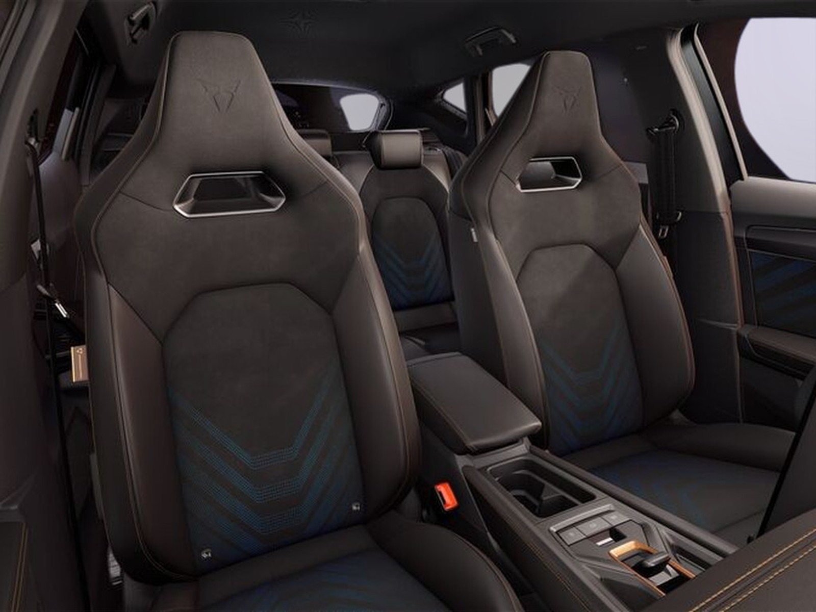 12 - Cupra Formentor 1.5 e-hybrid 204cv dark night dsg