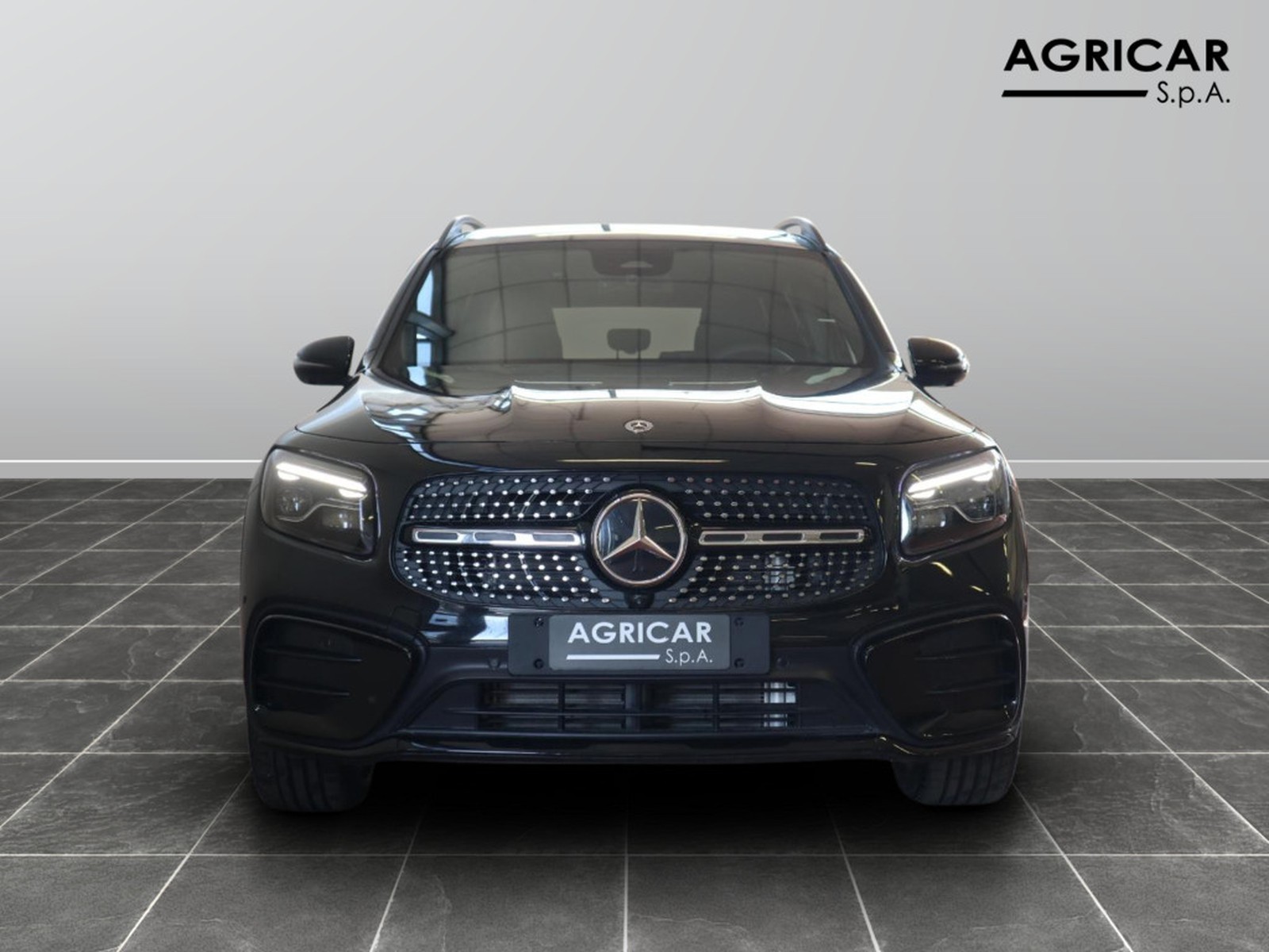 2 - Mercedes GLB 200 d amg line premium 4matic 8g-dct