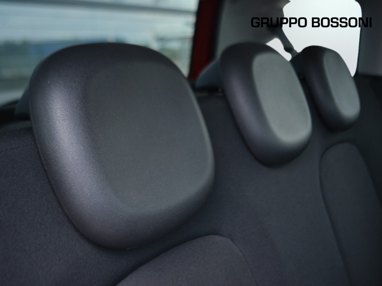 6 - Fiat Panda cross 1.0 firefly hybrid 70cv s&s 5p.ti