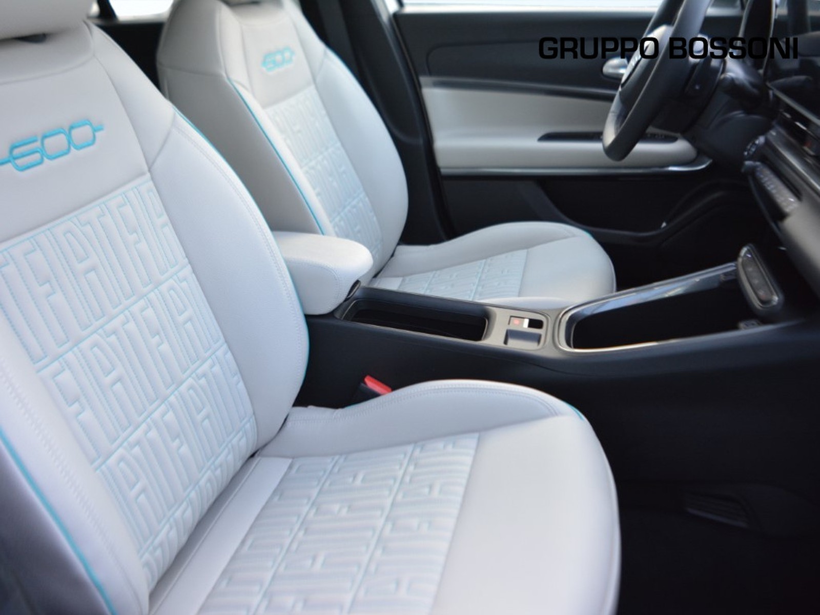 5 - Fiat 600 1.2 hybrid 110cv la prima ii edct