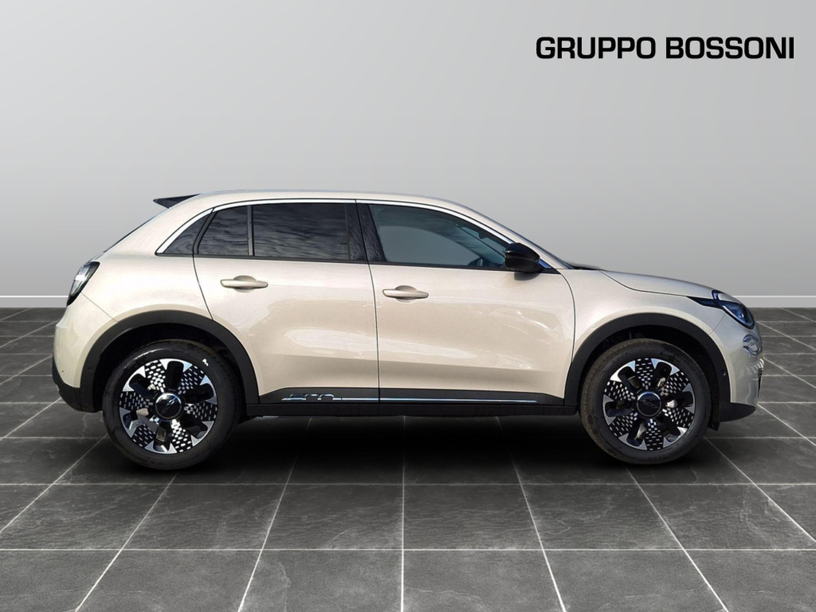 4 - Fiat 600 1.2 hybrid 110cv la prima ii edct