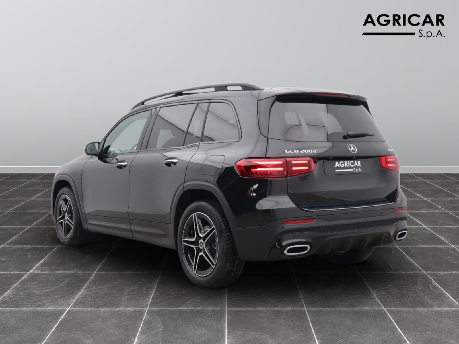 5 - Mercedes GLB 200 d amg line premium 4matic 8g-dct