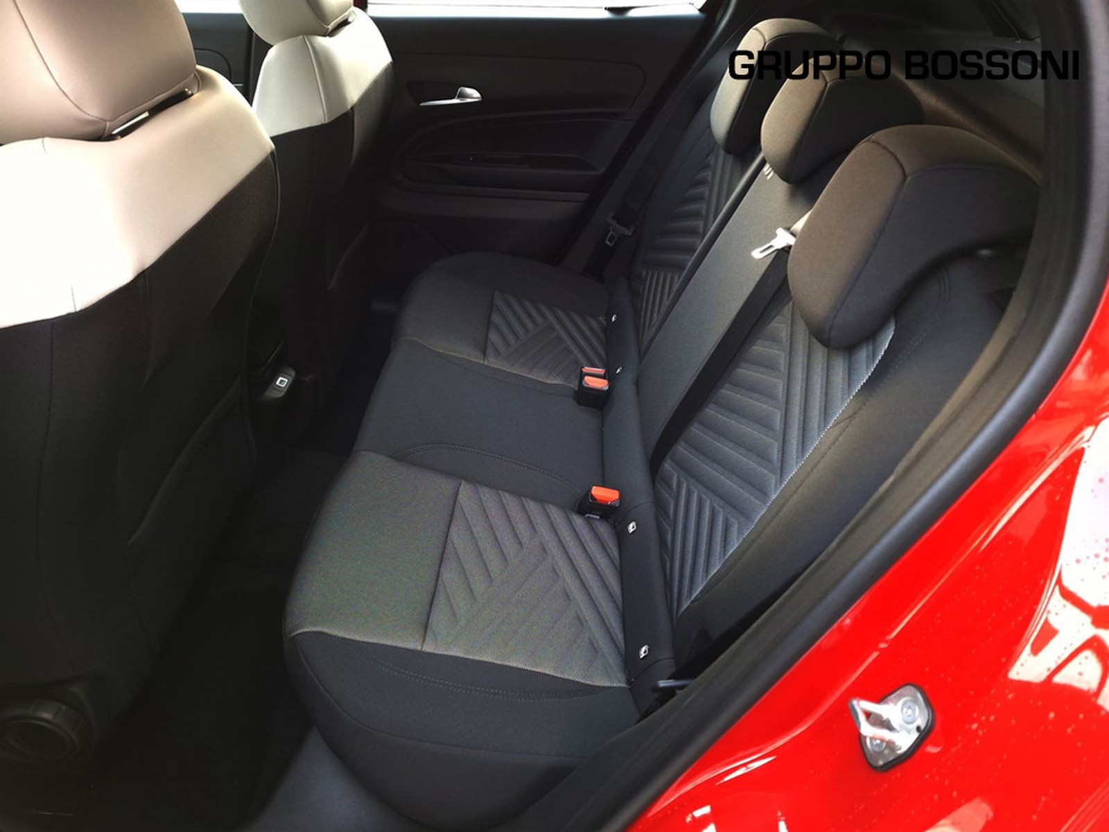 12 - Fiat 600 1.2 hybrid 110cv icon edct