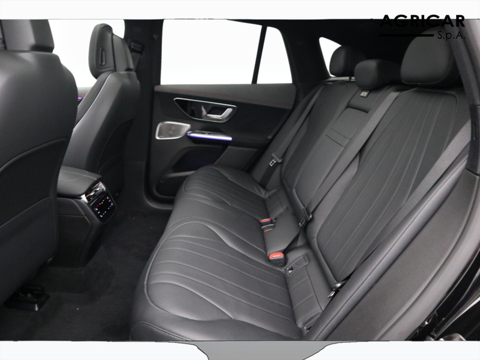 8 - Mercedes EQE suv 350 amg line premium plus 4matic