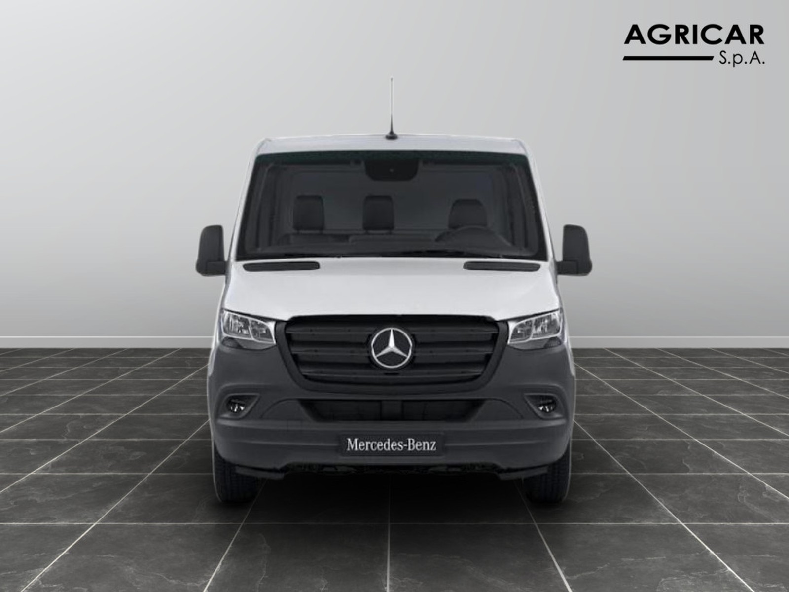 2 - Mercedes Vans Sprinter 315 rwd 2.0 cdi t 37/35 pro