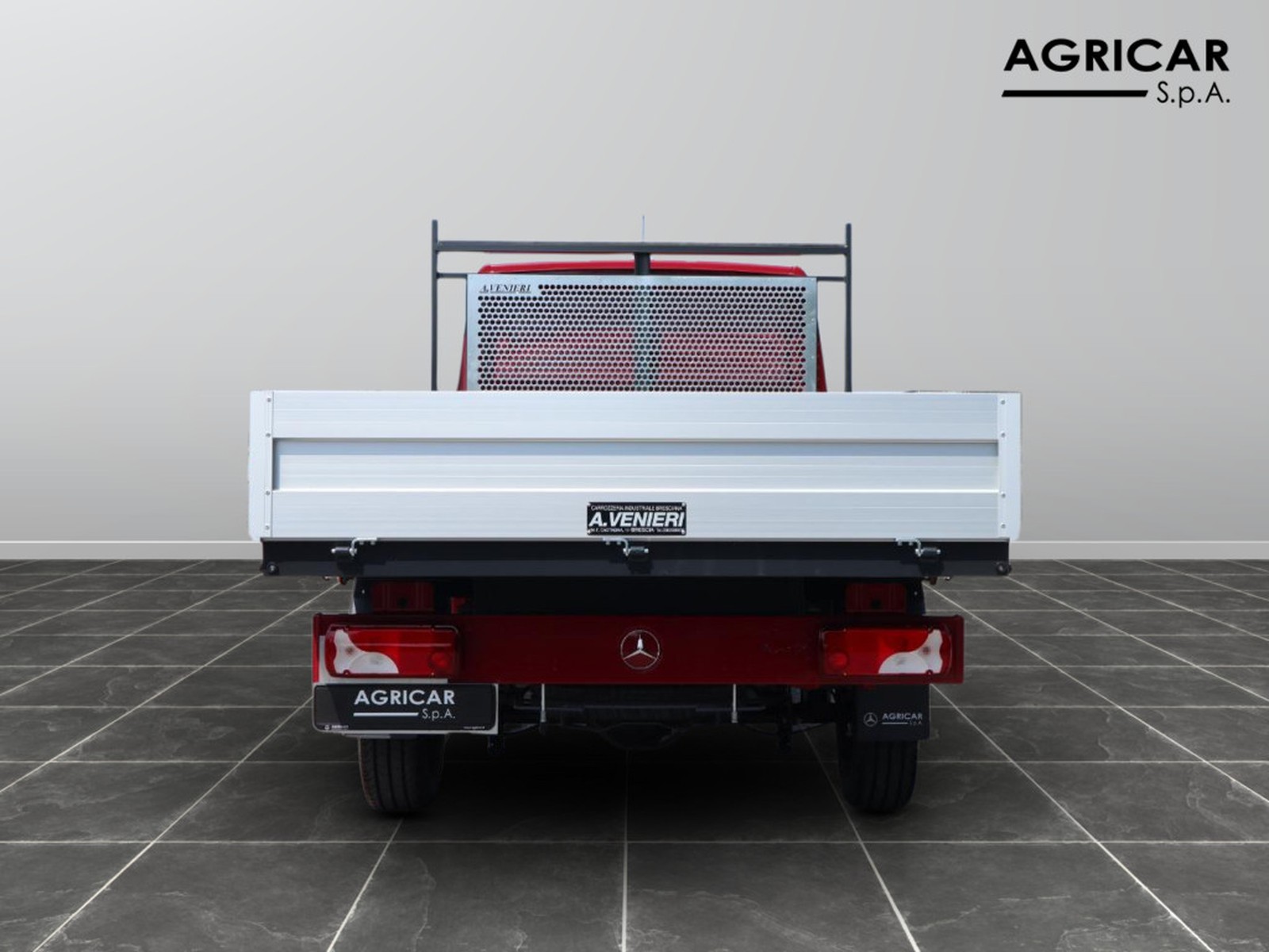 5 - Mercedes Vans Sprinter 311 rwd 2.0 cdi t 37/35