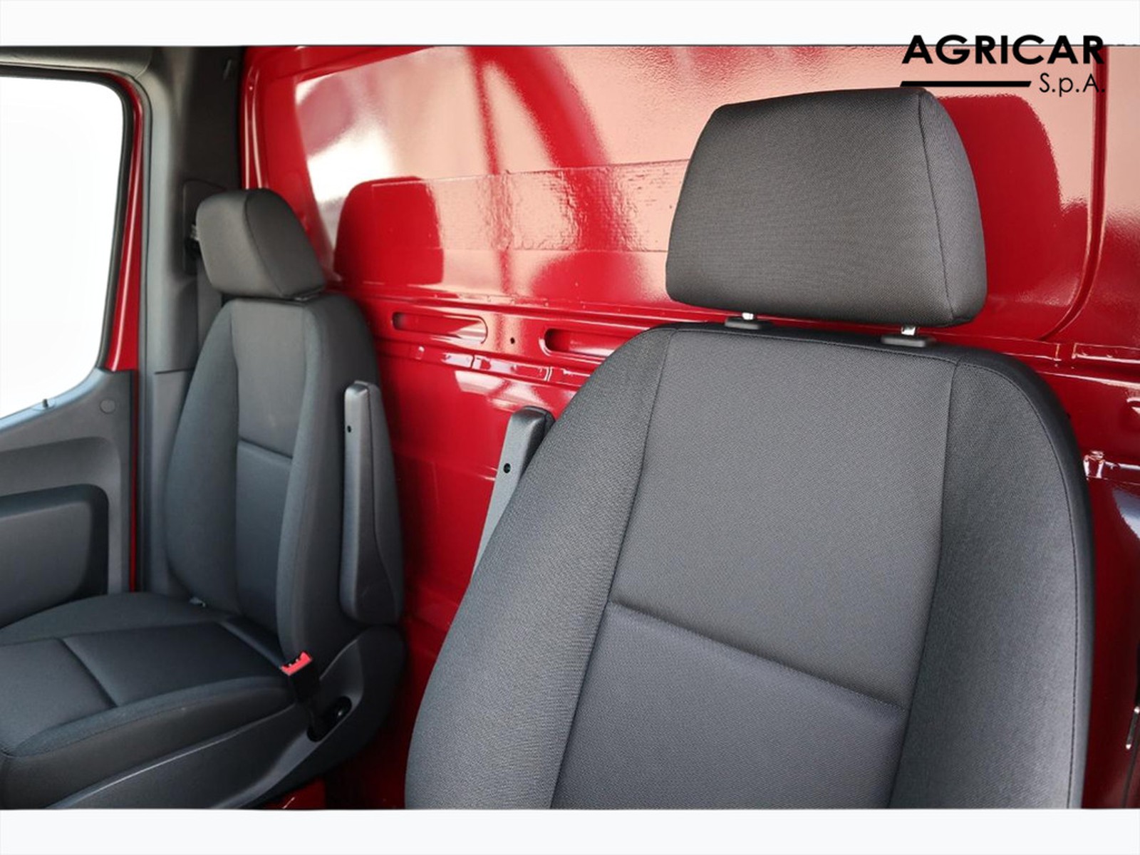 6 - Mercedes Vans Sprinter 311 rwd 2.0 cdi t 37/35