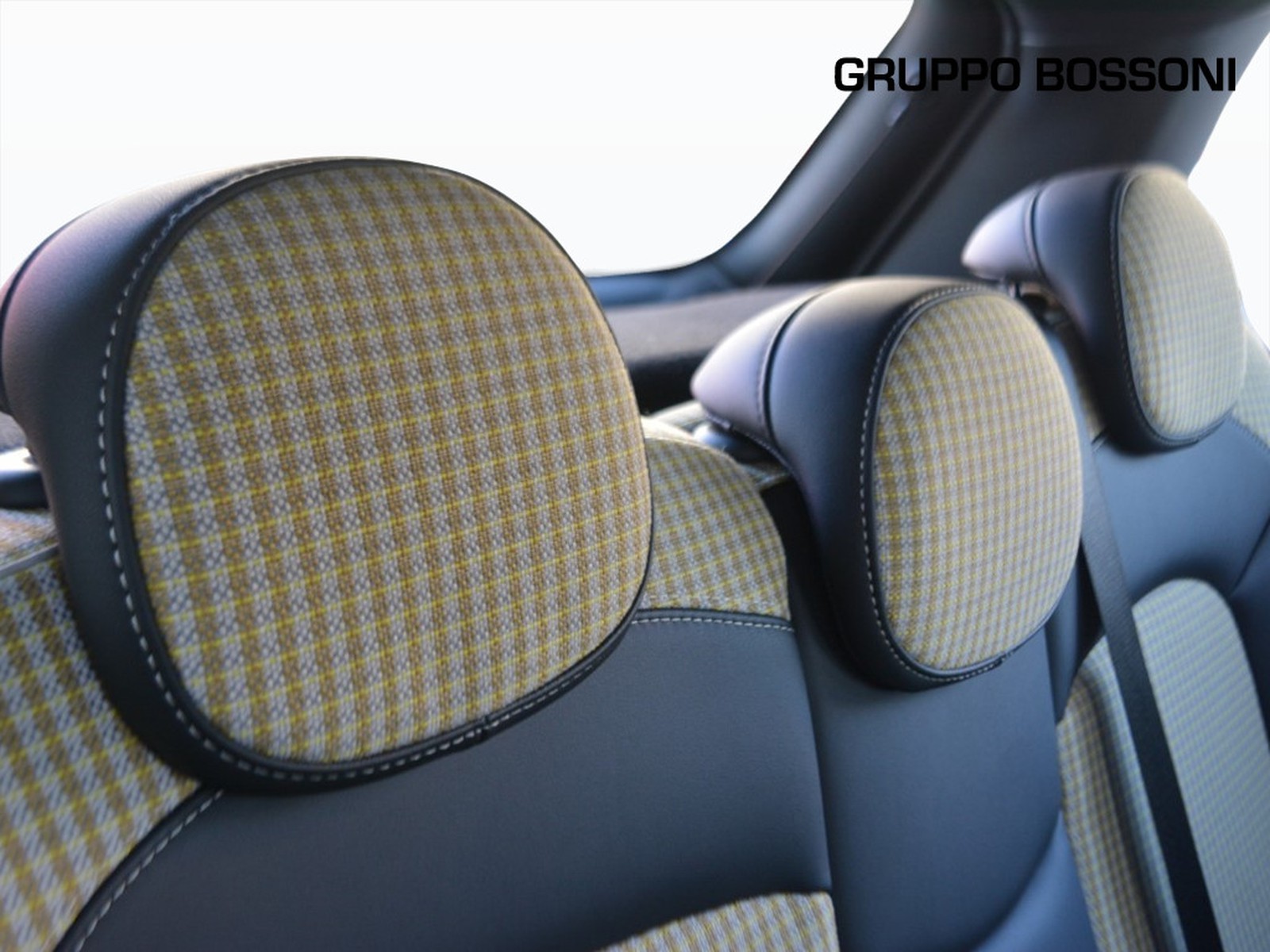 6 - Mini Cooper S 5 porte 2.0 twin power turbo classic