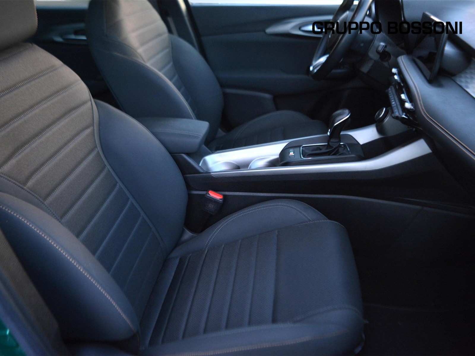 5 - Alfa Romeo Tonale 1.5 hybrid 160cv ti tct7