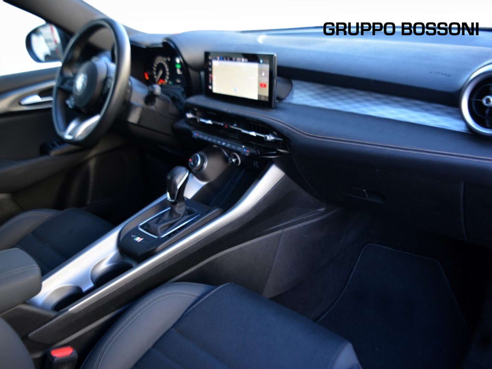 8 - Alfa Romeo Tonale 1.5 hybrid 160cv ti tct7