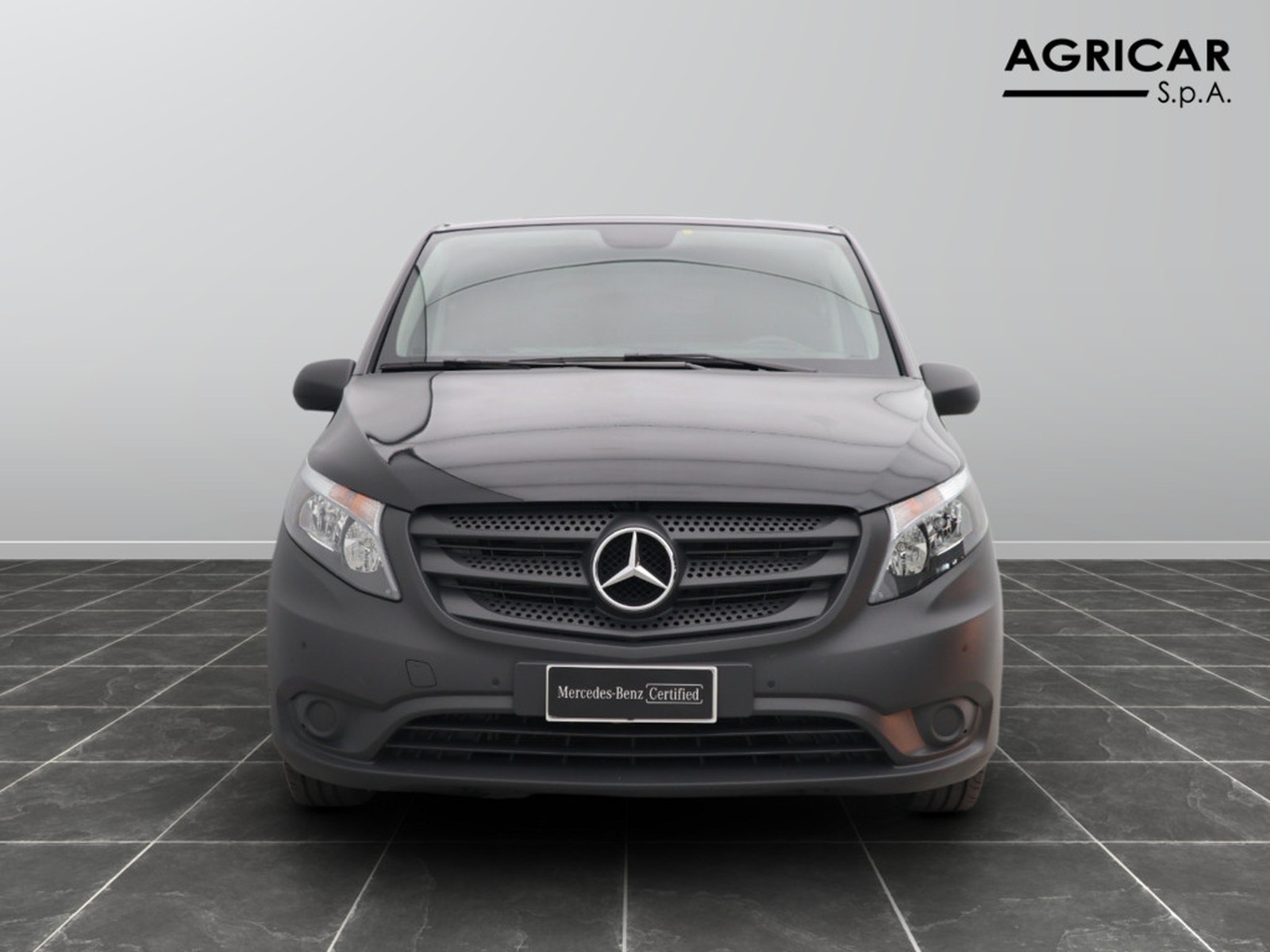 2 - Mercedes Vans Vito 114 cdi compact fwd my19