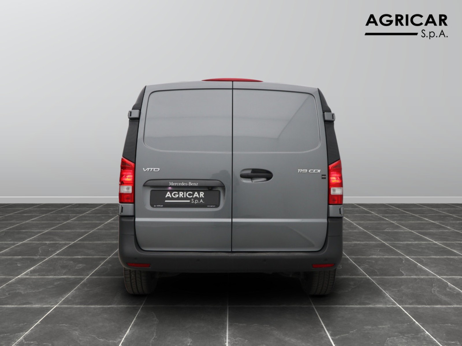 6 - Mercedes Vans Vito 119 cdi long auto my20