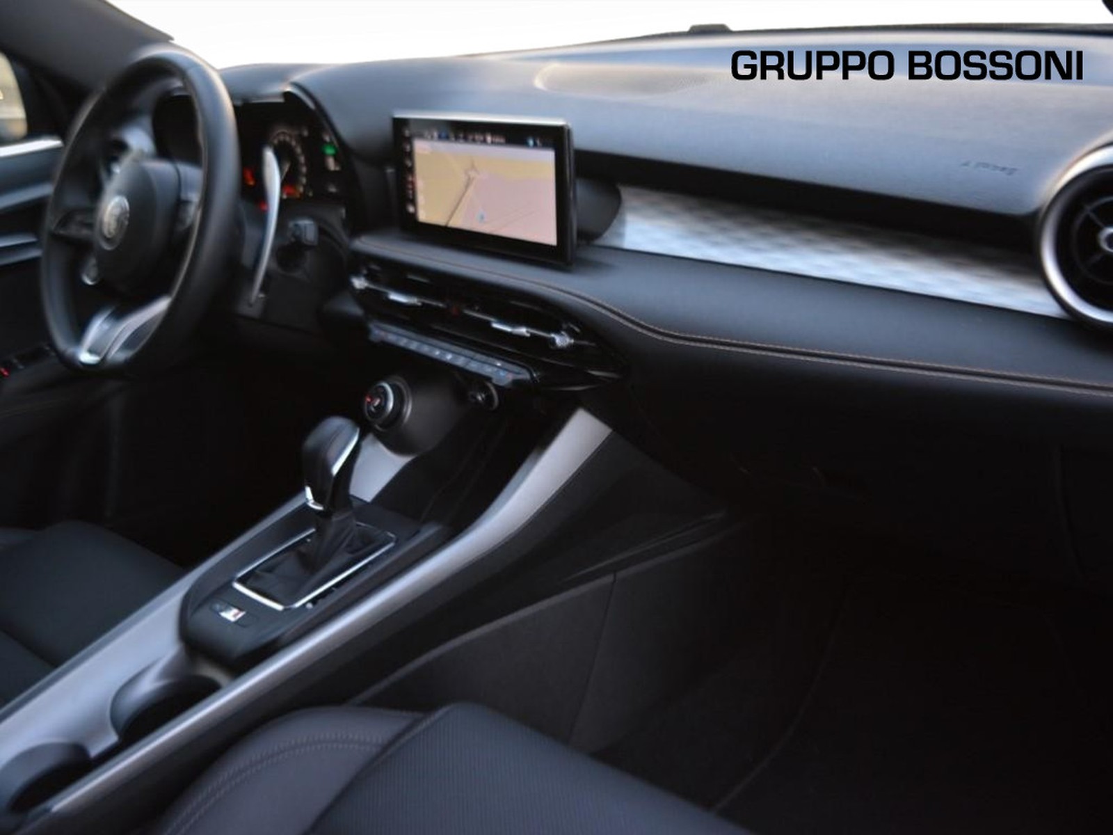 8 - Alfa Romeo Tonale 1.5 hybrid 160cv veloce tct7