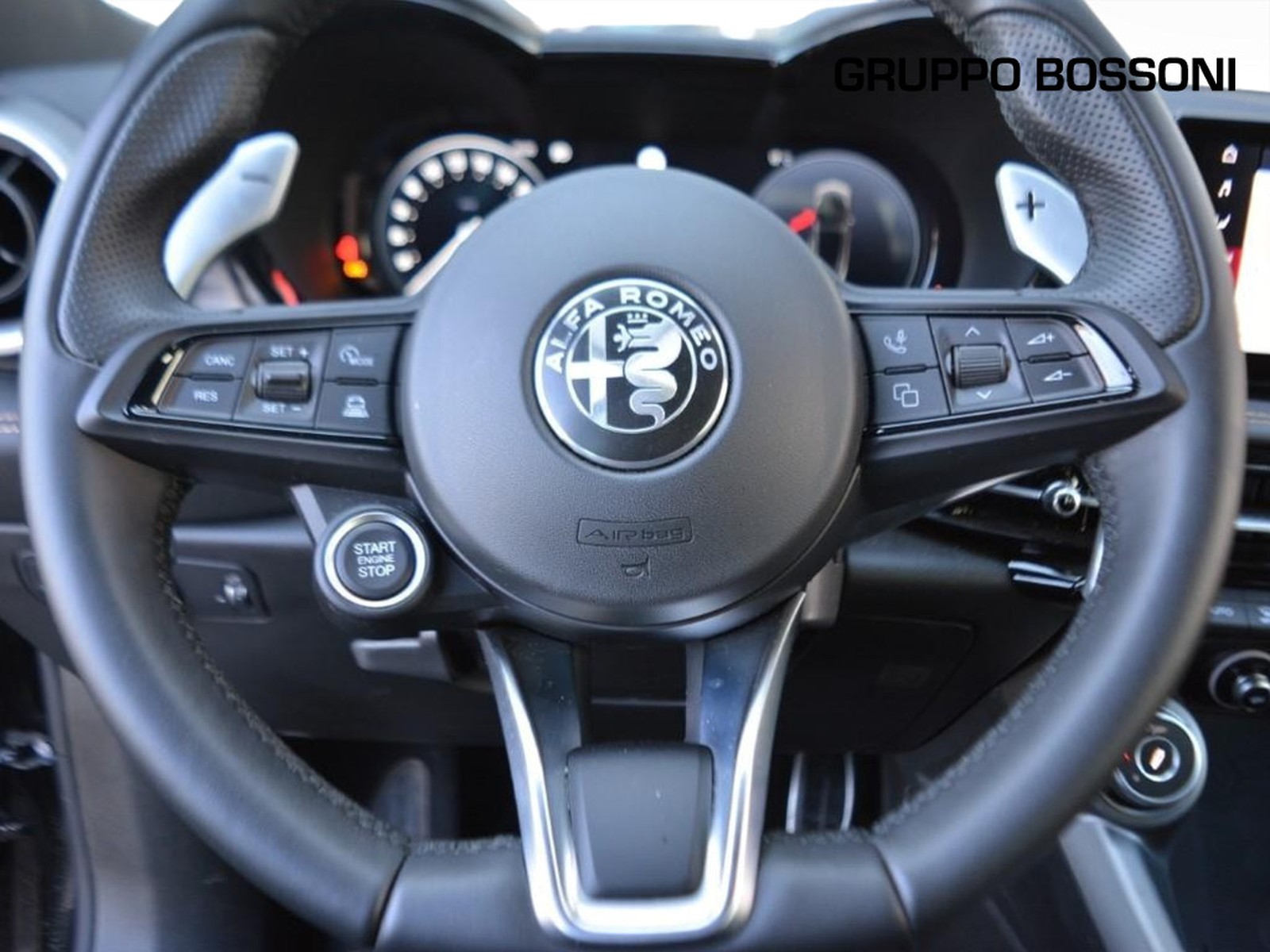 16 - Alfa Romeo Tonale 1.5 hybrid 160cv veloce tct7