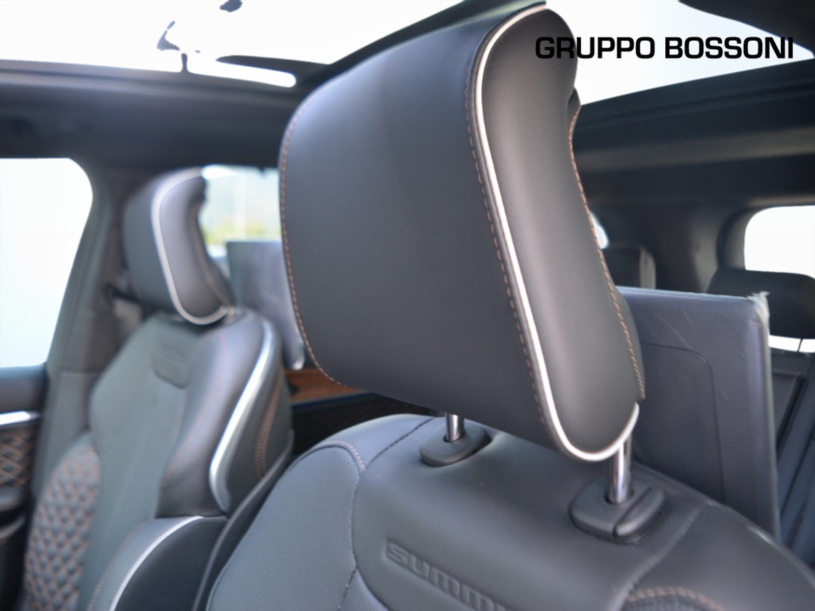 22 - Jeep Grand Cherokee 2.0 atx phev summit reserve 4xe auto