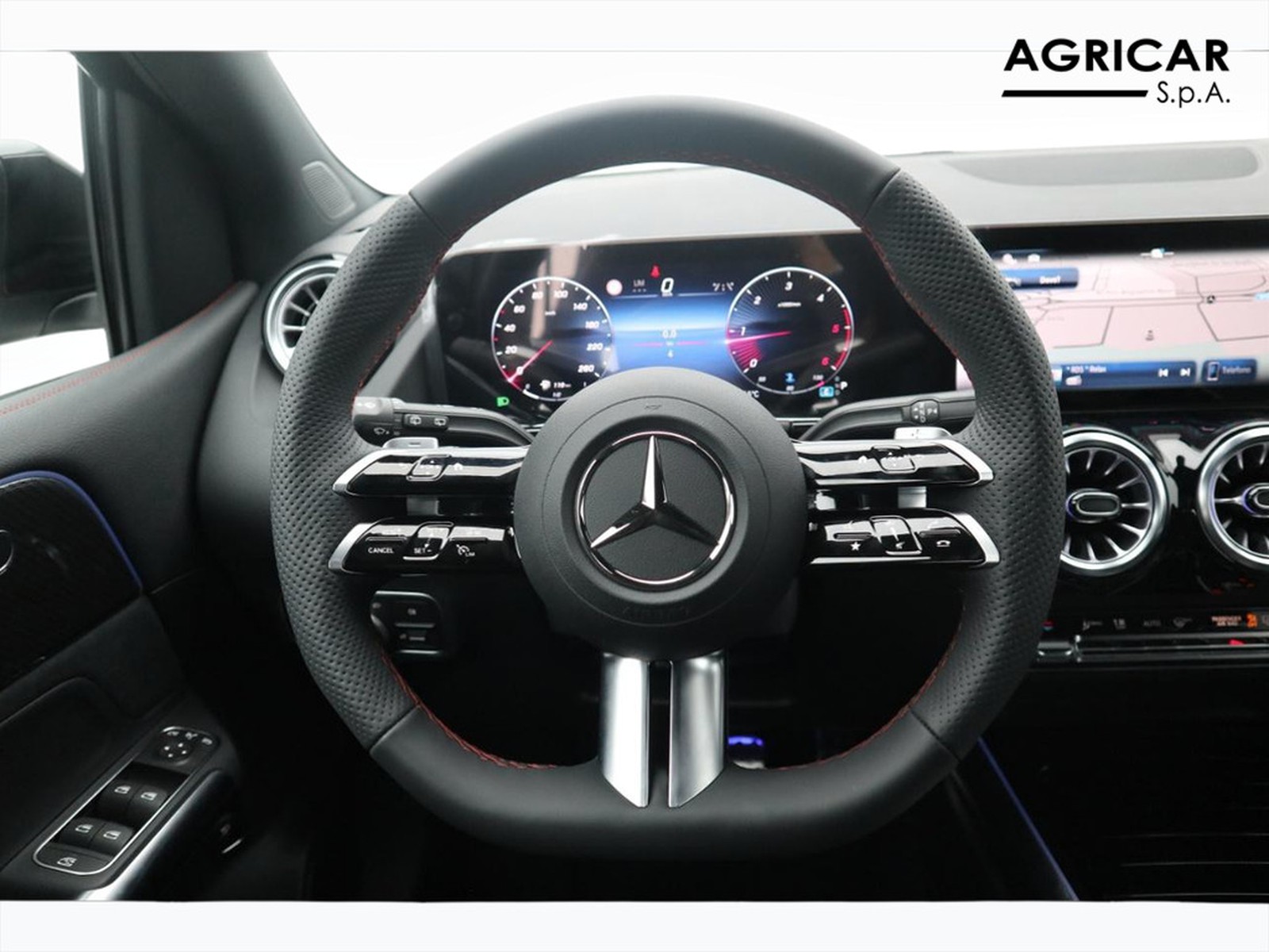 17 - Mercedes Classe B 180 d amg line advanced plus 8g-dct