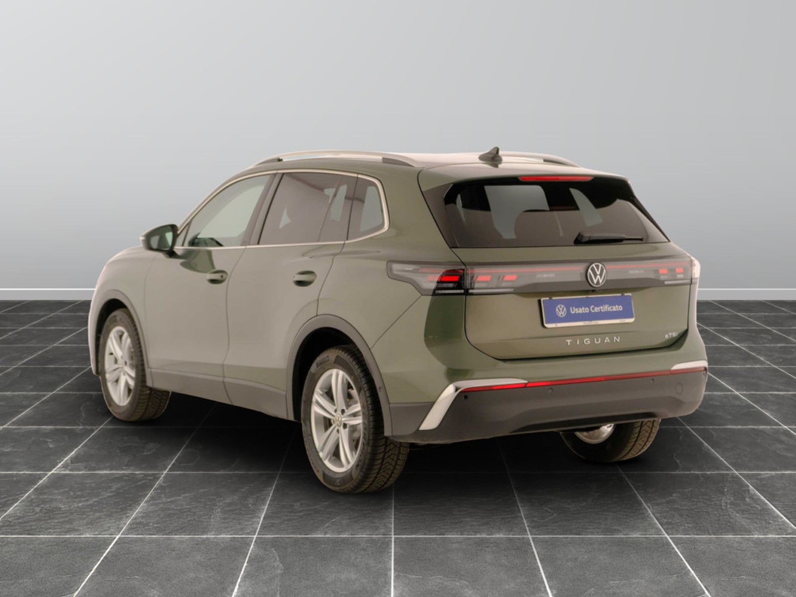 2 - Volkswagen Tiguan 1.5 etsi act 150cv elegance dsg