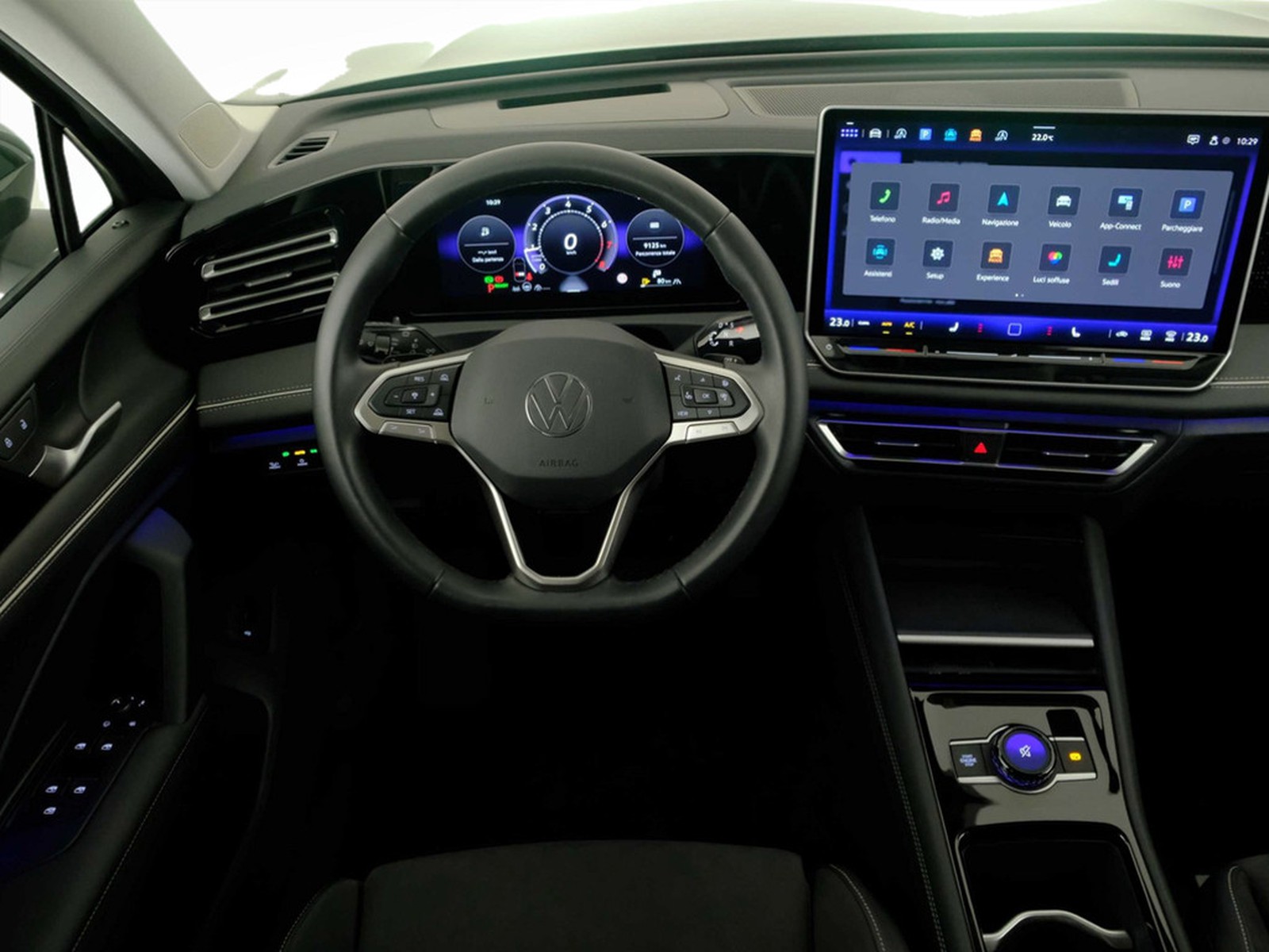 6 - Volkswagen Tiguan 1.5 etsi act 150cv elegance dsg