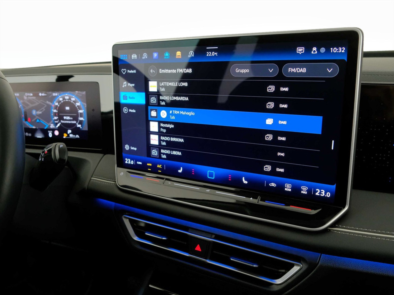 23 - Volkswagen Tiguan 1.5 etsi act 150cv elegance dsg