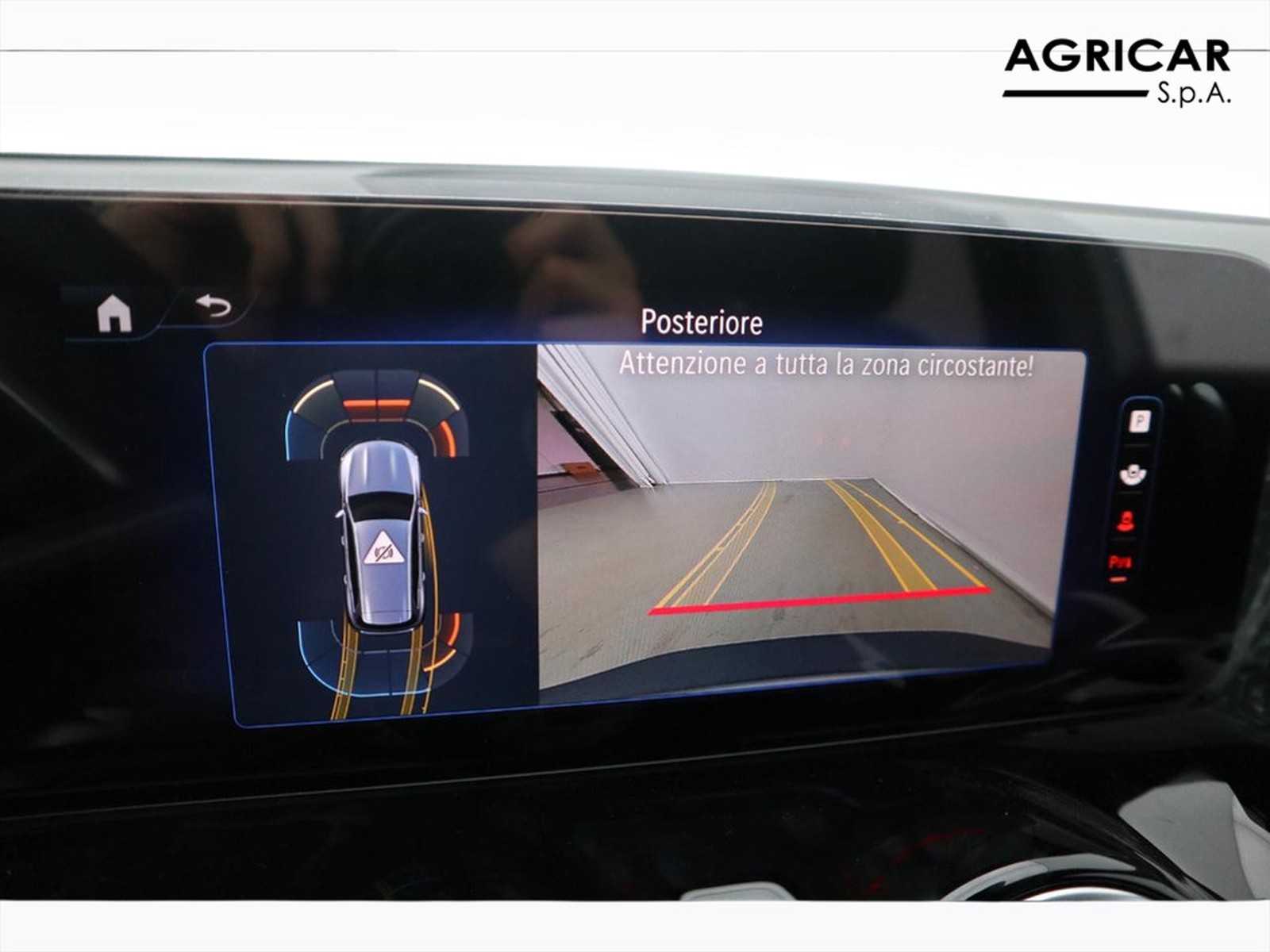 11 - Mercedes EQB 250+ amg line advanced