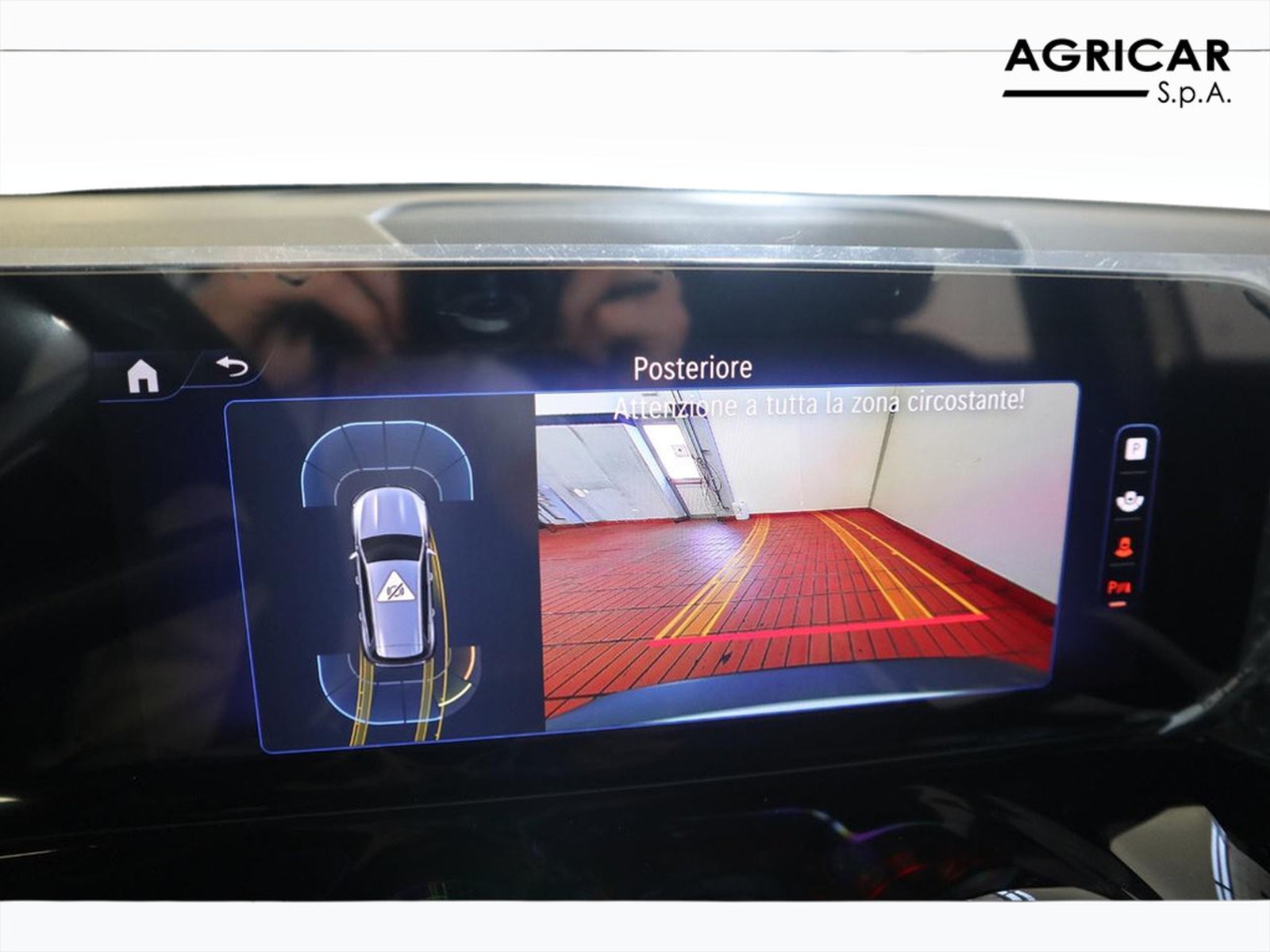 11 - Mercedes EQB 300 progressive advanced 4matic