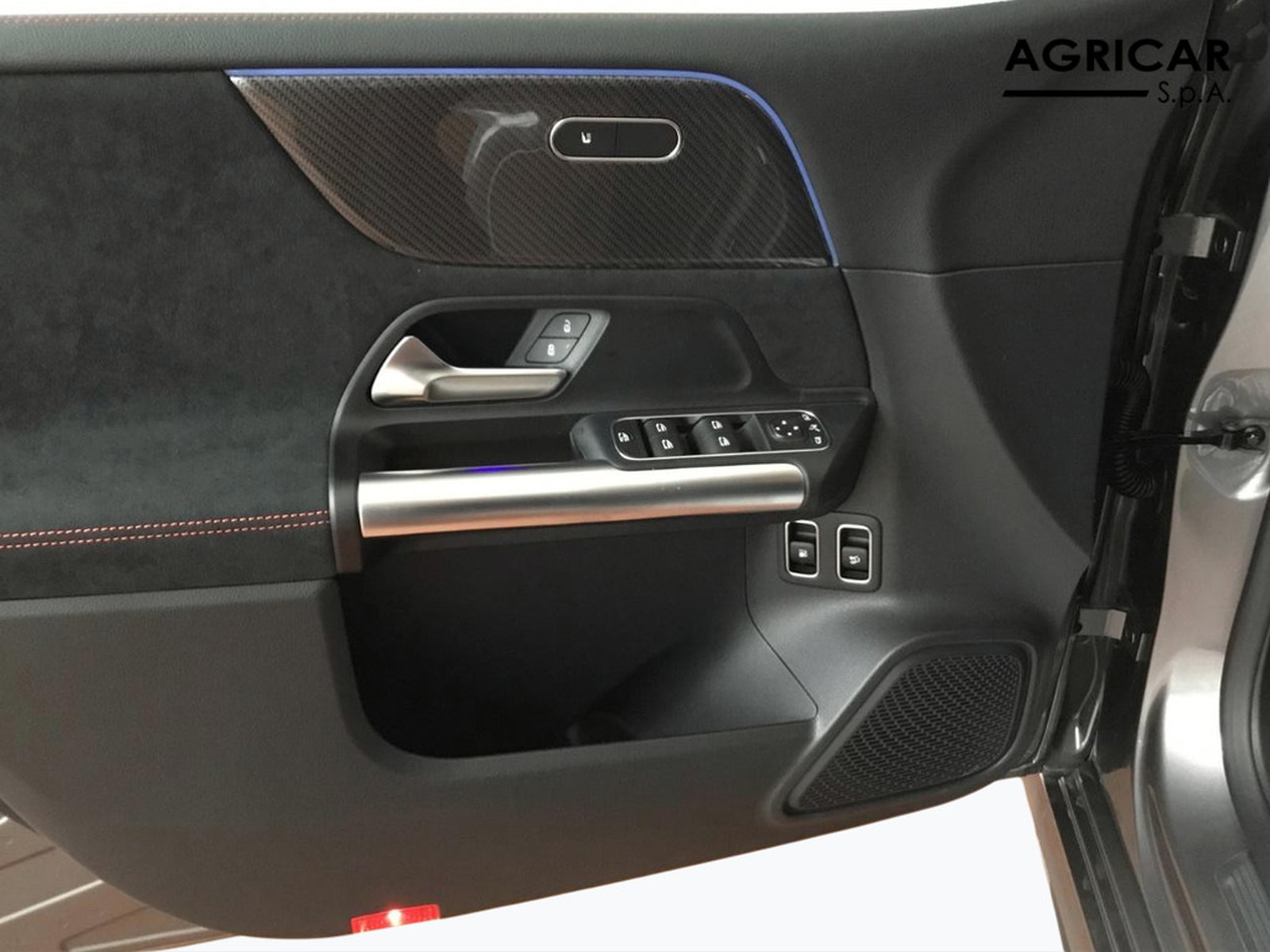 15 - Mercedes Classe B 250 e plug-in-hybrid amg line advanced plus speedshift dct amg 8g