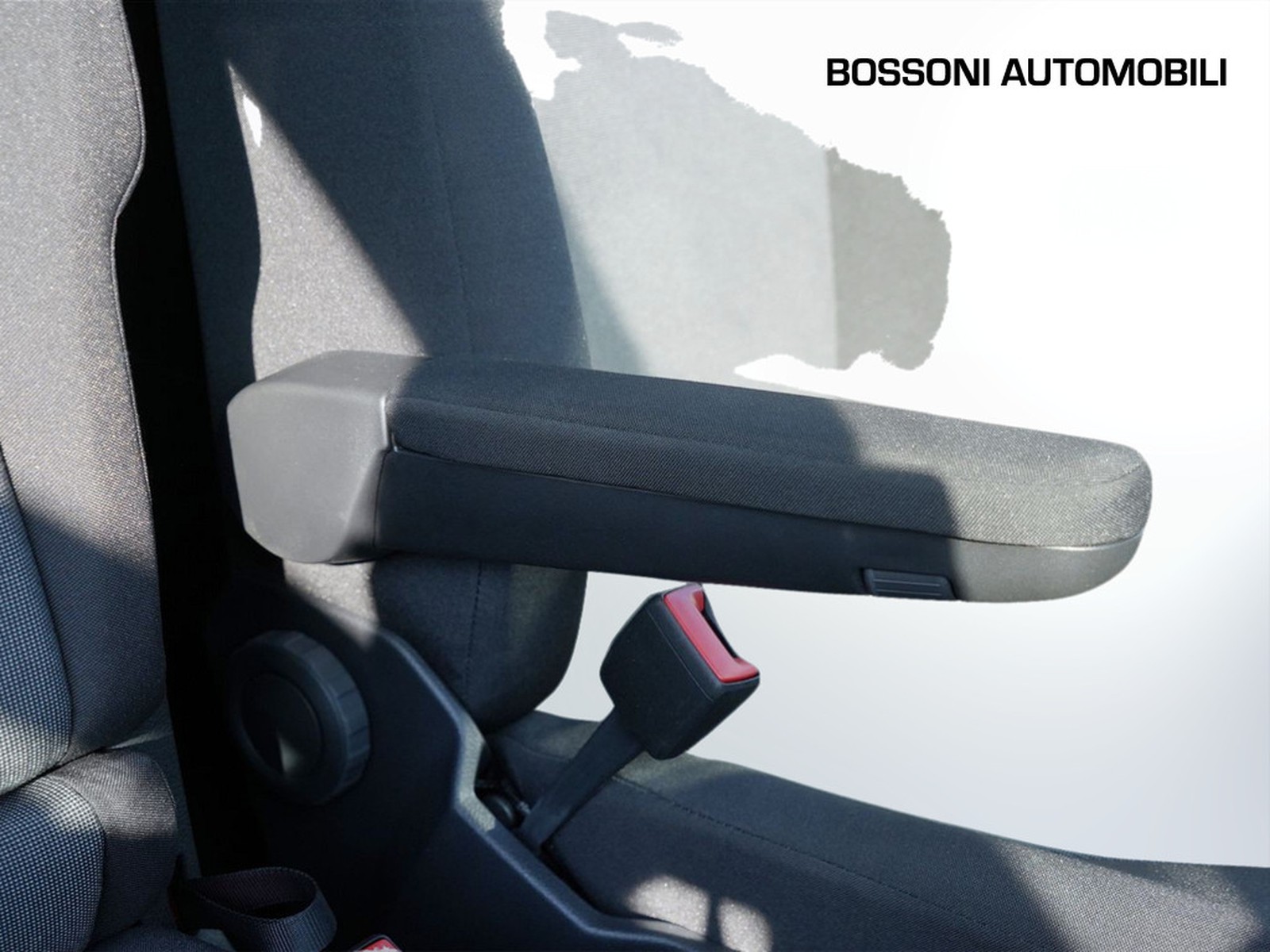 17 - Volkswagen VIC Crafter 35 2.0 tdi 140cv l4h3 business