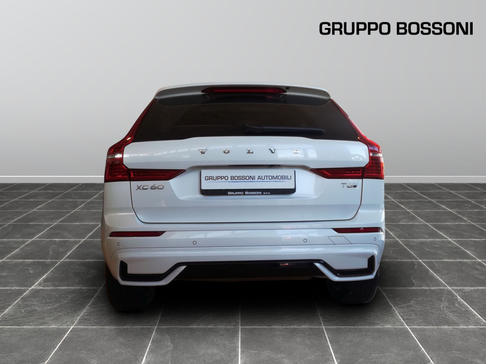 5 - Volvo XC60 2.0 t6 plug-in hybrid plus dark awd automatico