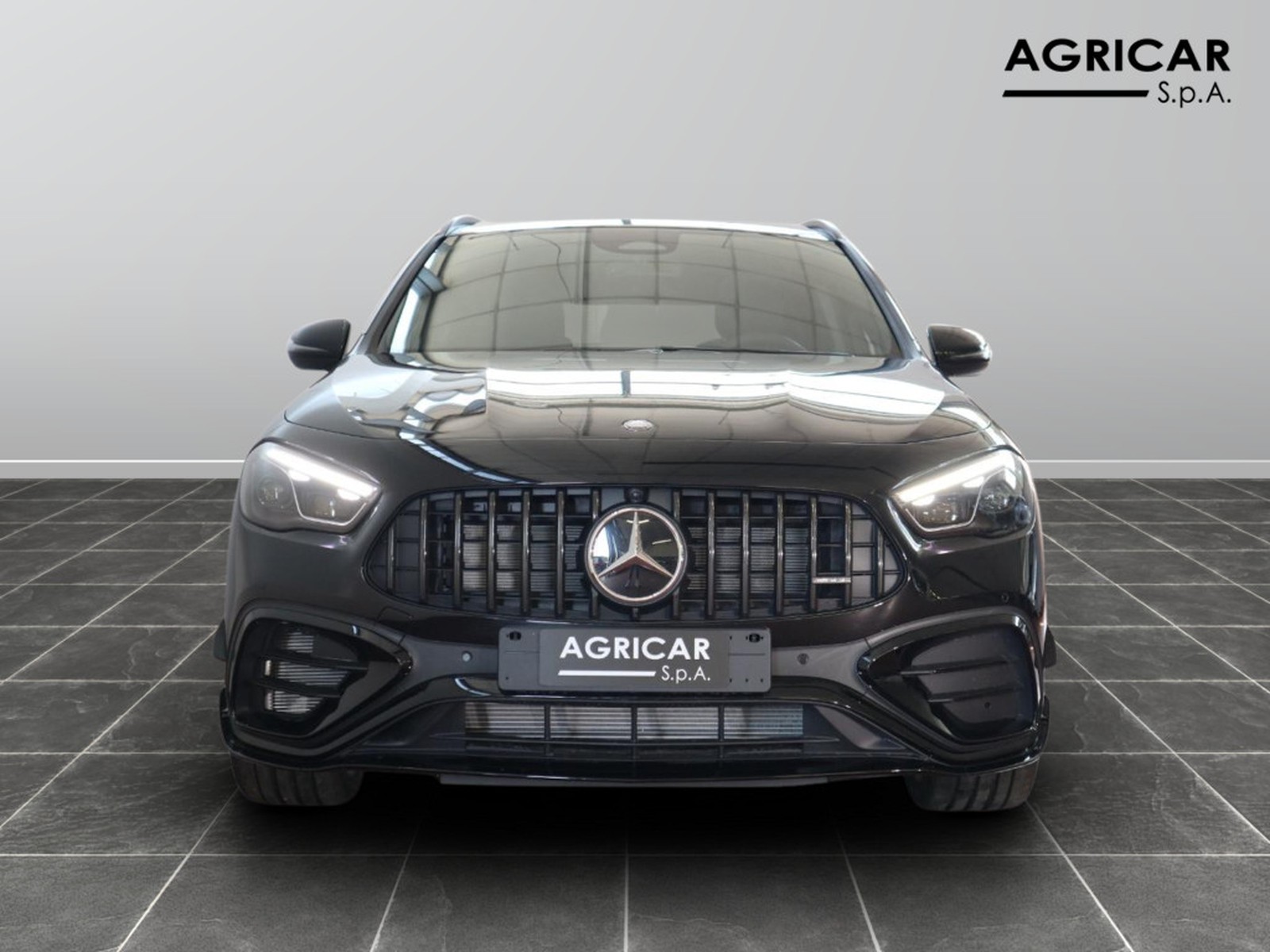 2 - AMG GLA amg 45 s 4matic+ speedshift dct amg 8g