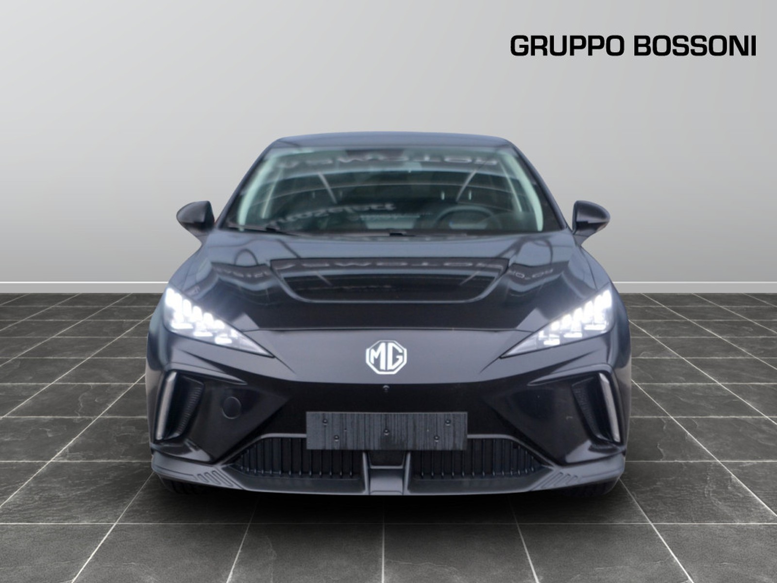 2 - Mg MG4 luxury64